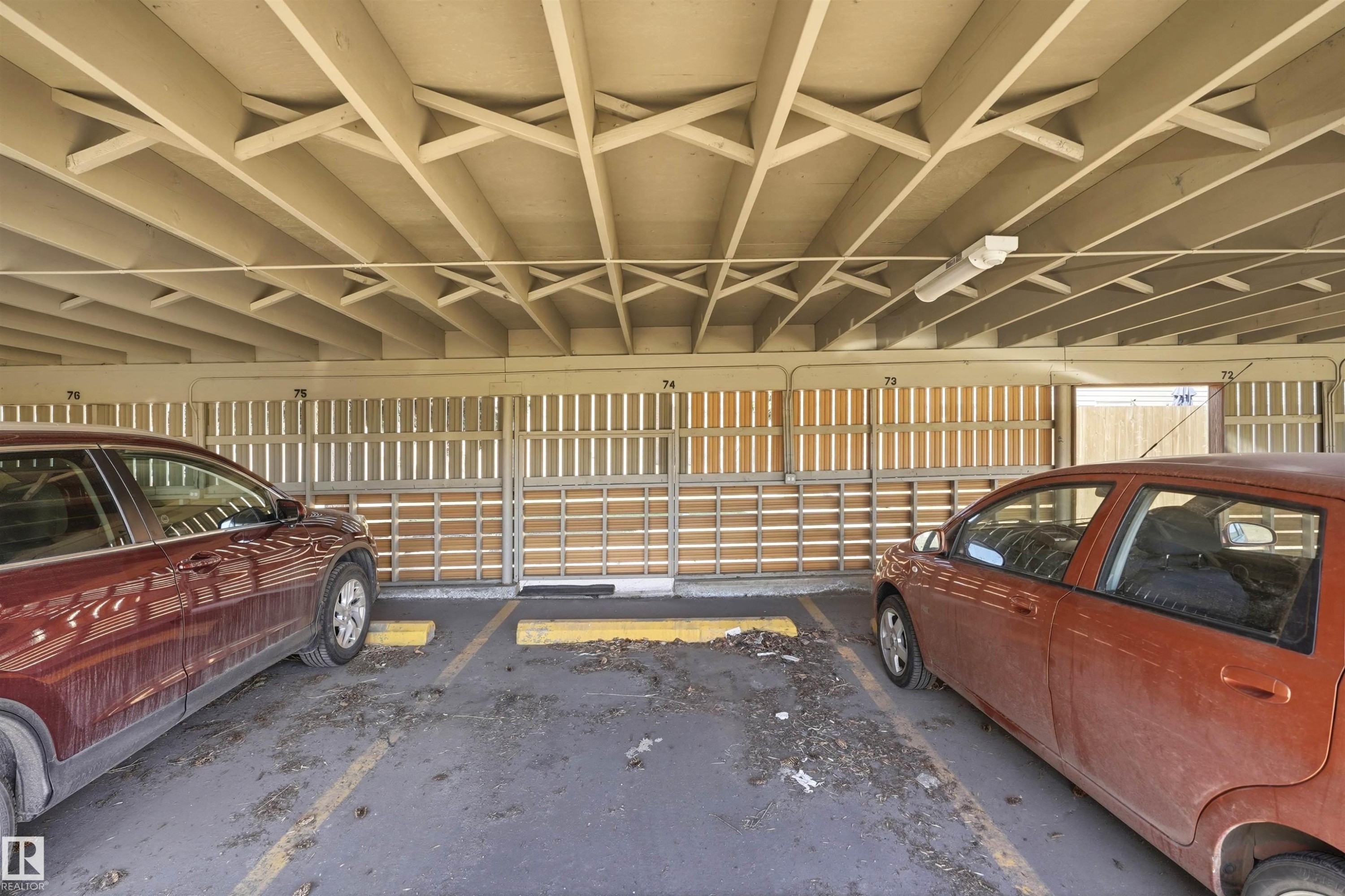 61 Ridgewood Terrace, St. Albert, AB - Indoor Photo Showing Garage