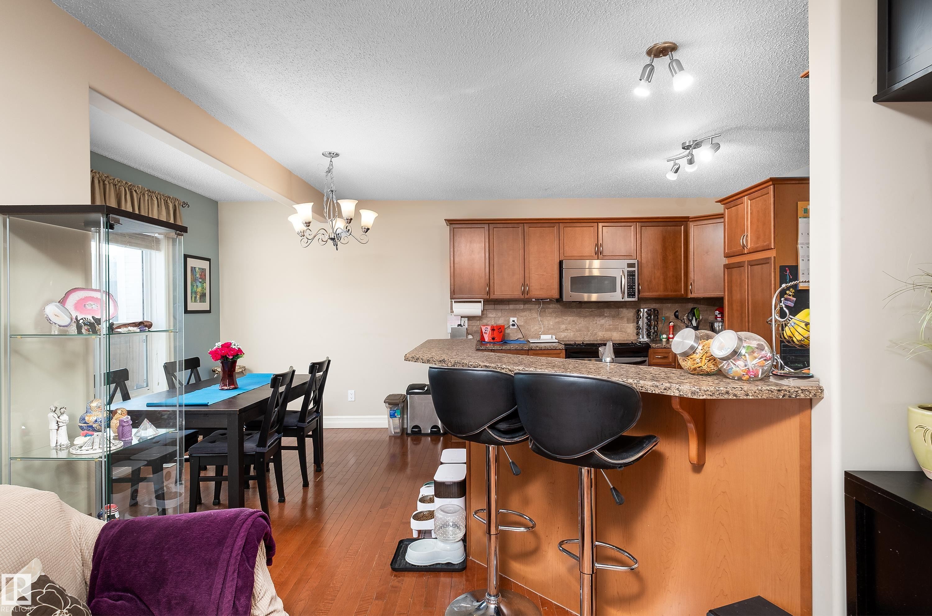 4 Spring Grove Crescent, Spruce Grove, AB - Indoor