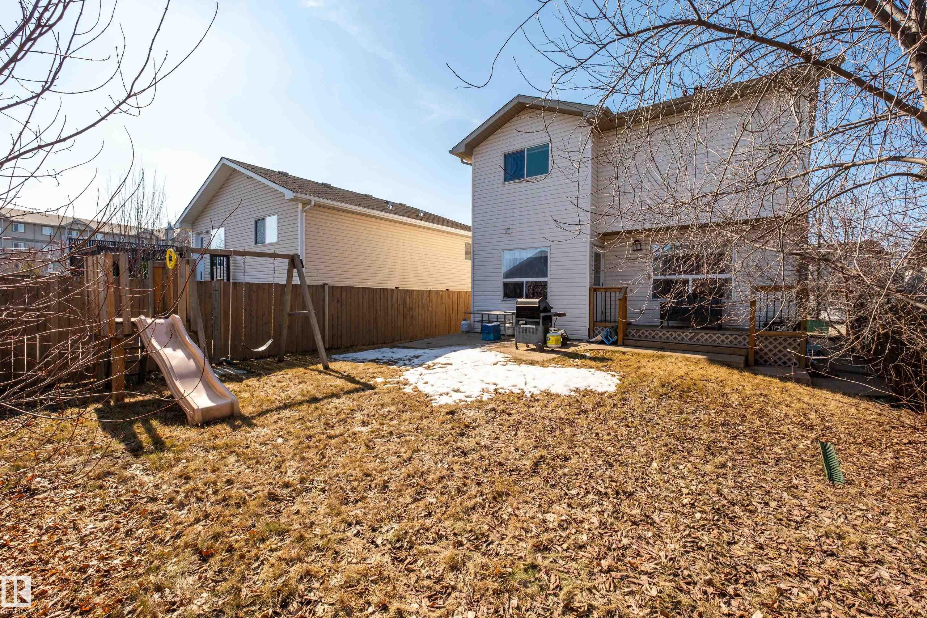 4 Spring Grove Crescent, Spruce Grove, AB - Outdoor