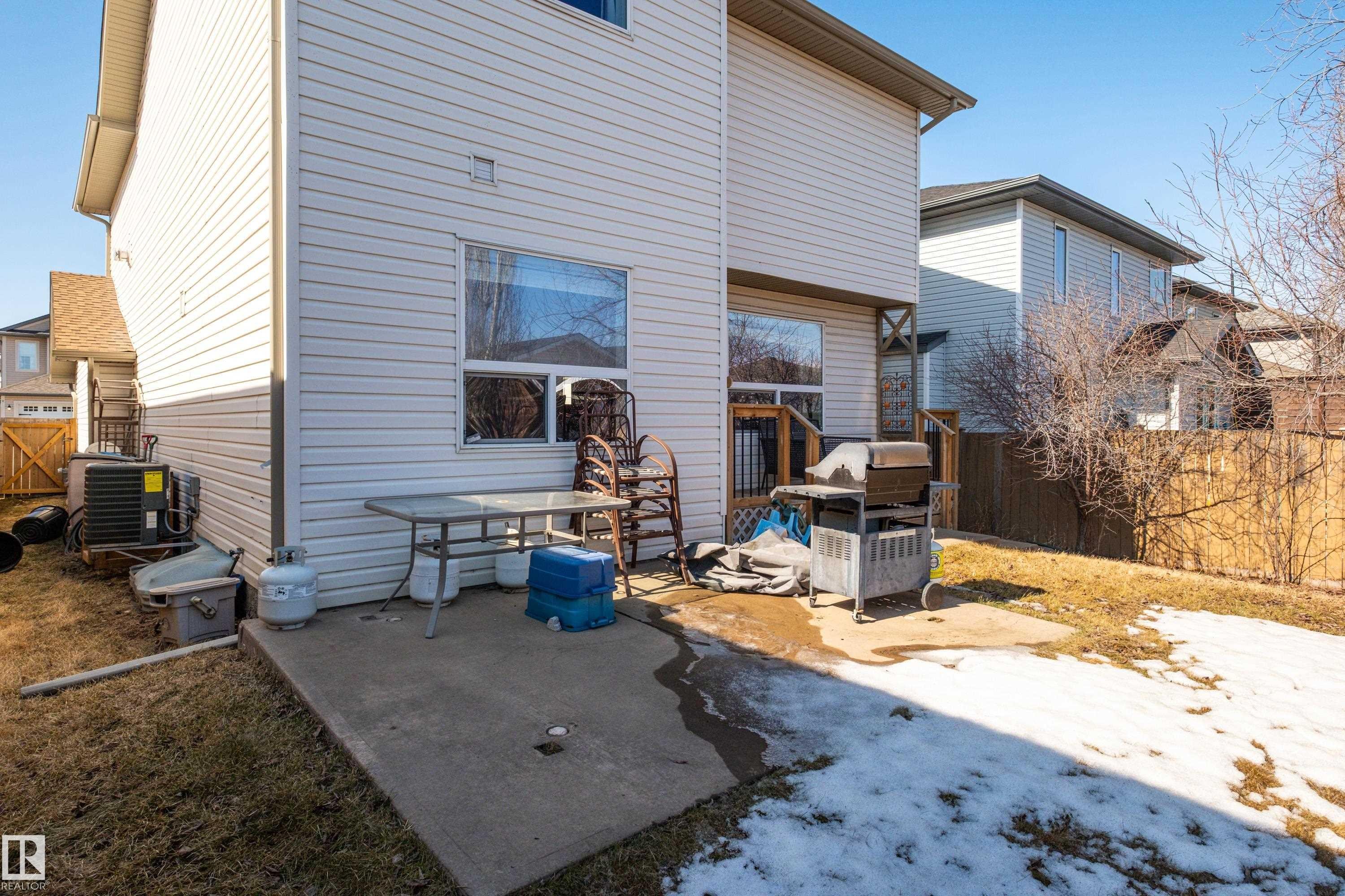 4 Spring Grove Crescent, Spruce Grove, AB - Outdoor With Exterior