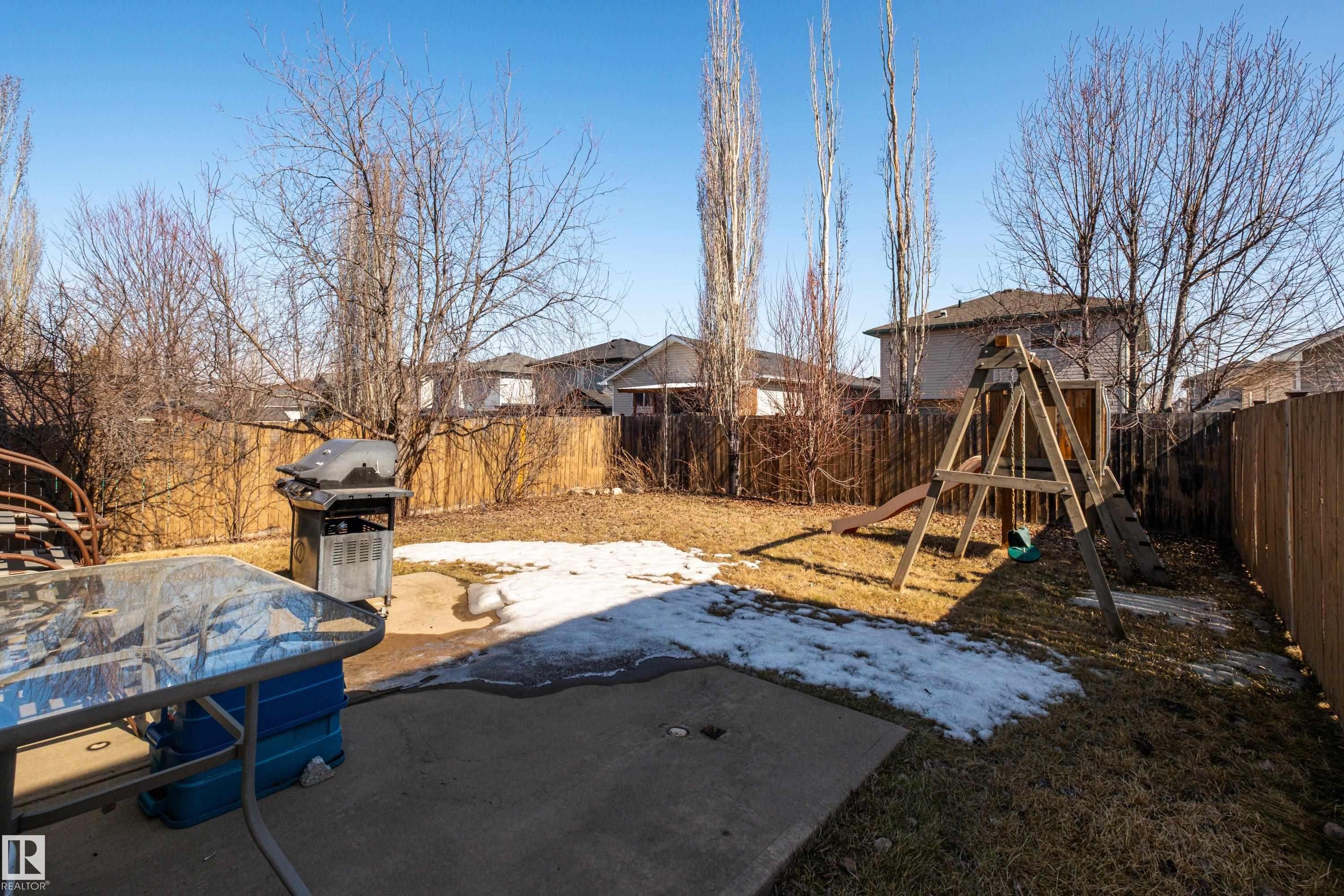 4 Spring Grove Crescent, Spruce Grove, AB - Outdoor