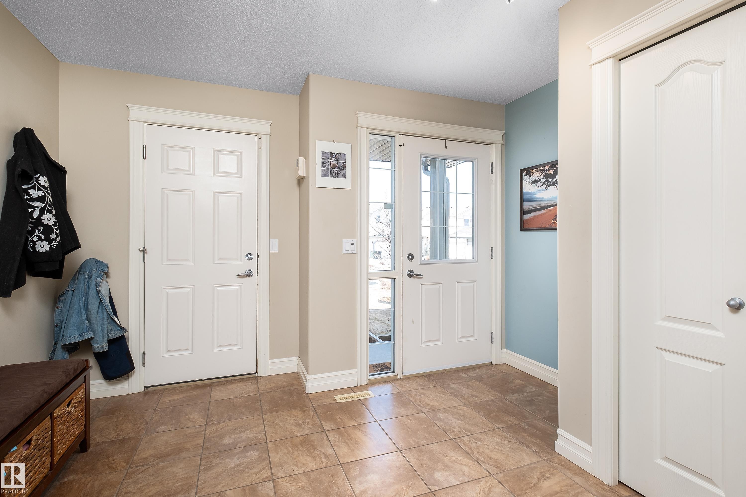 4 Spring Grove Crescent, Spruce Grove, AB - Indoor Photo Showing Other Room