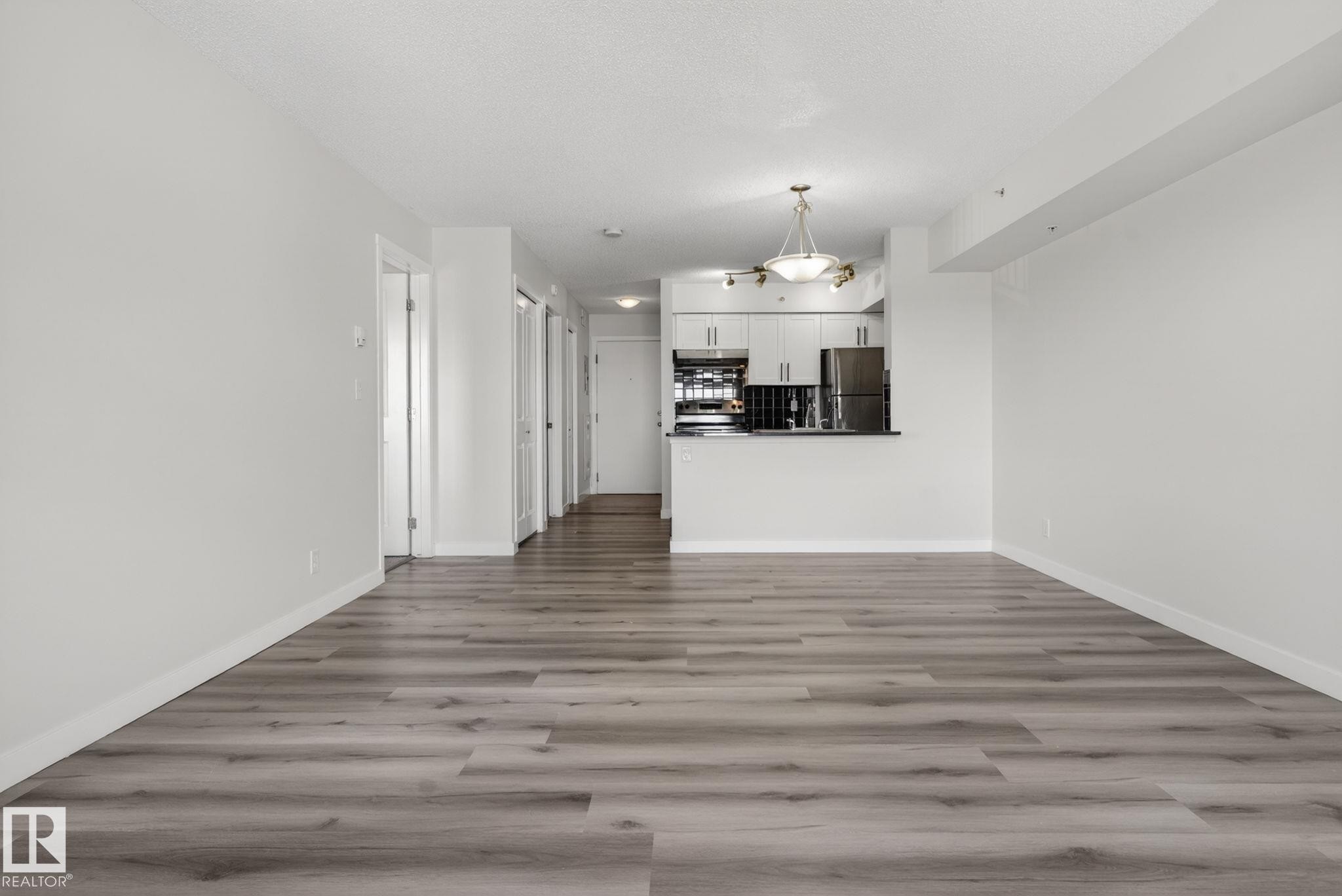 412 3315 James Mowatt Trail, Edmonton, AB - Indoor Photo Showing Other Room