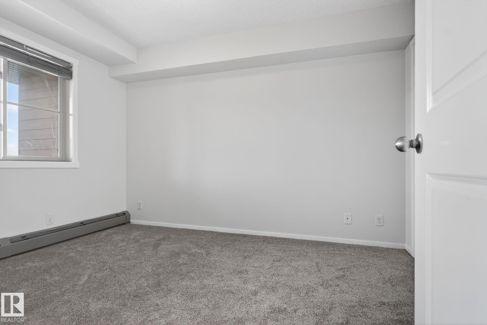 412 3315 James Mowatt Trail, Edmonton, AB - Indoor Photo Showing Other Room