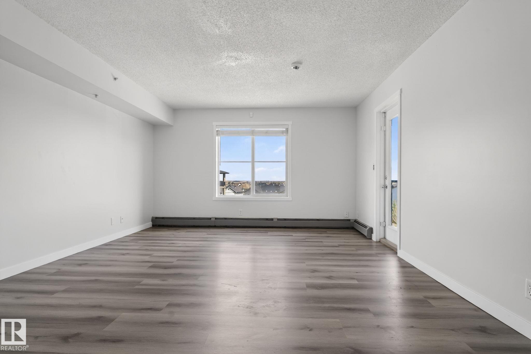 412 3315 James Mowatt Trail, Edmonton, AB - Indoor Photo Showing Other Room