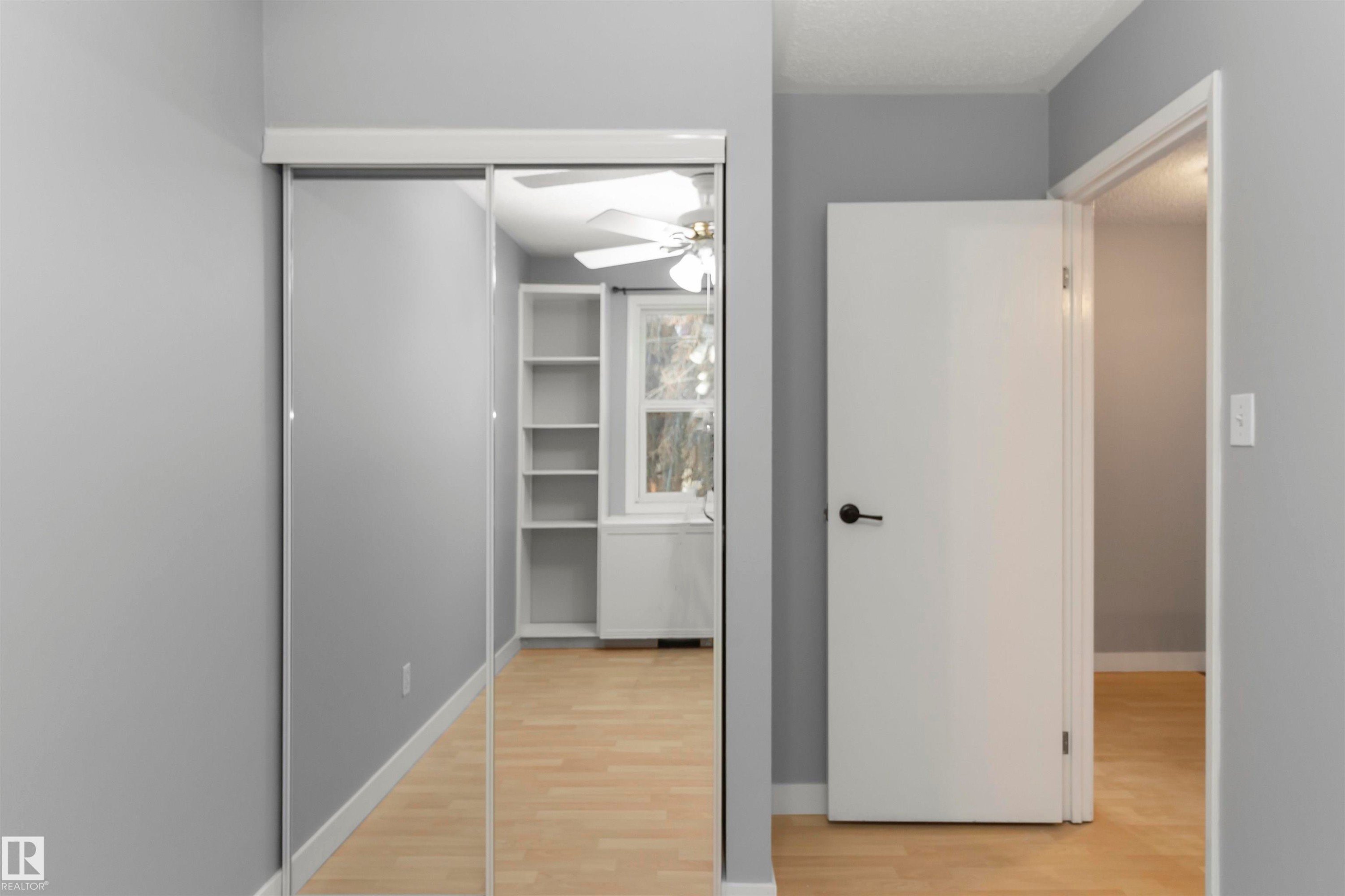 18 Willowdale Place, Edmonton, AB - Indoor Photo Showing Other Room