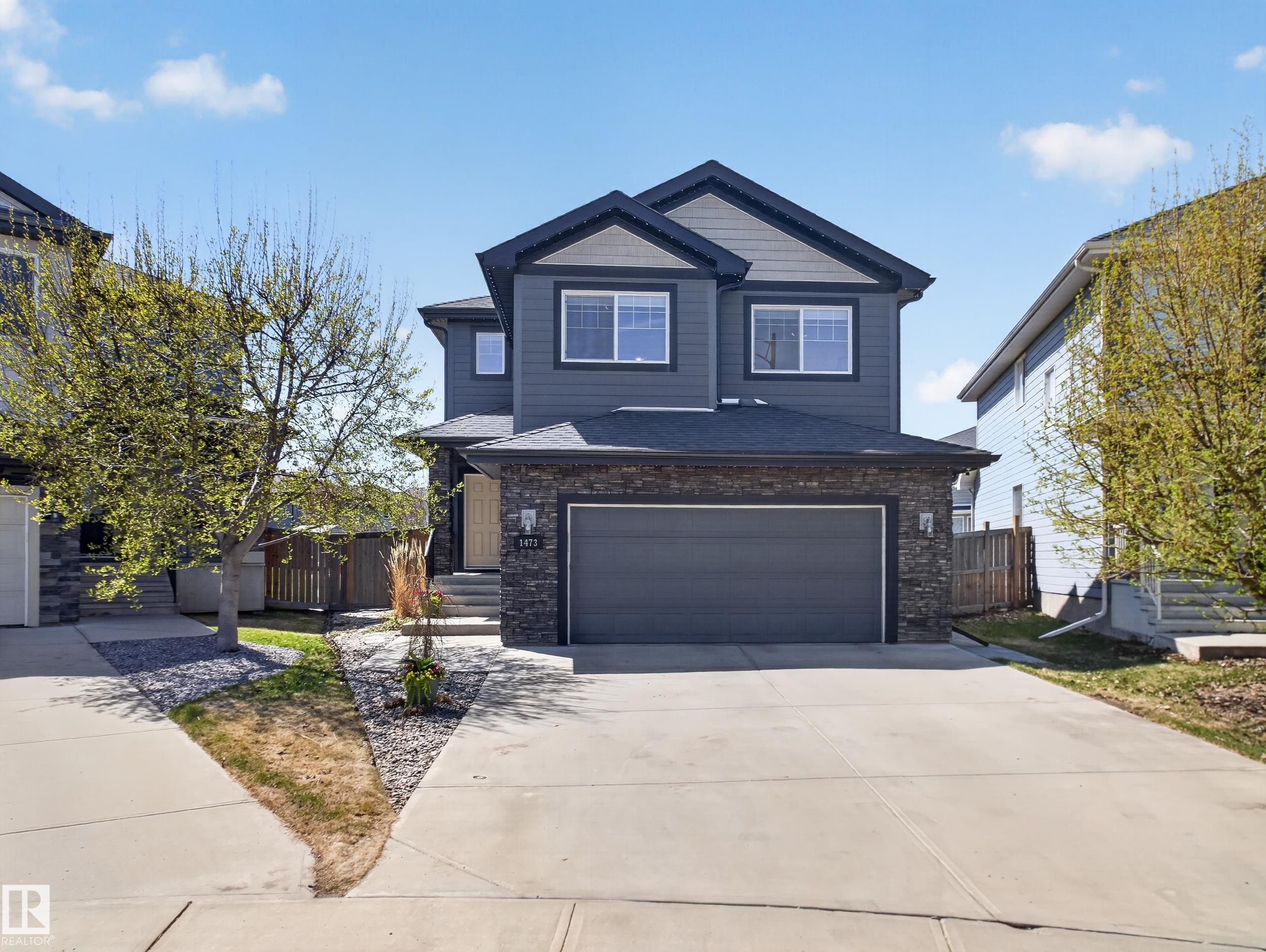1473 Wates Link, Edmonton, AB - Outdoor With Facade