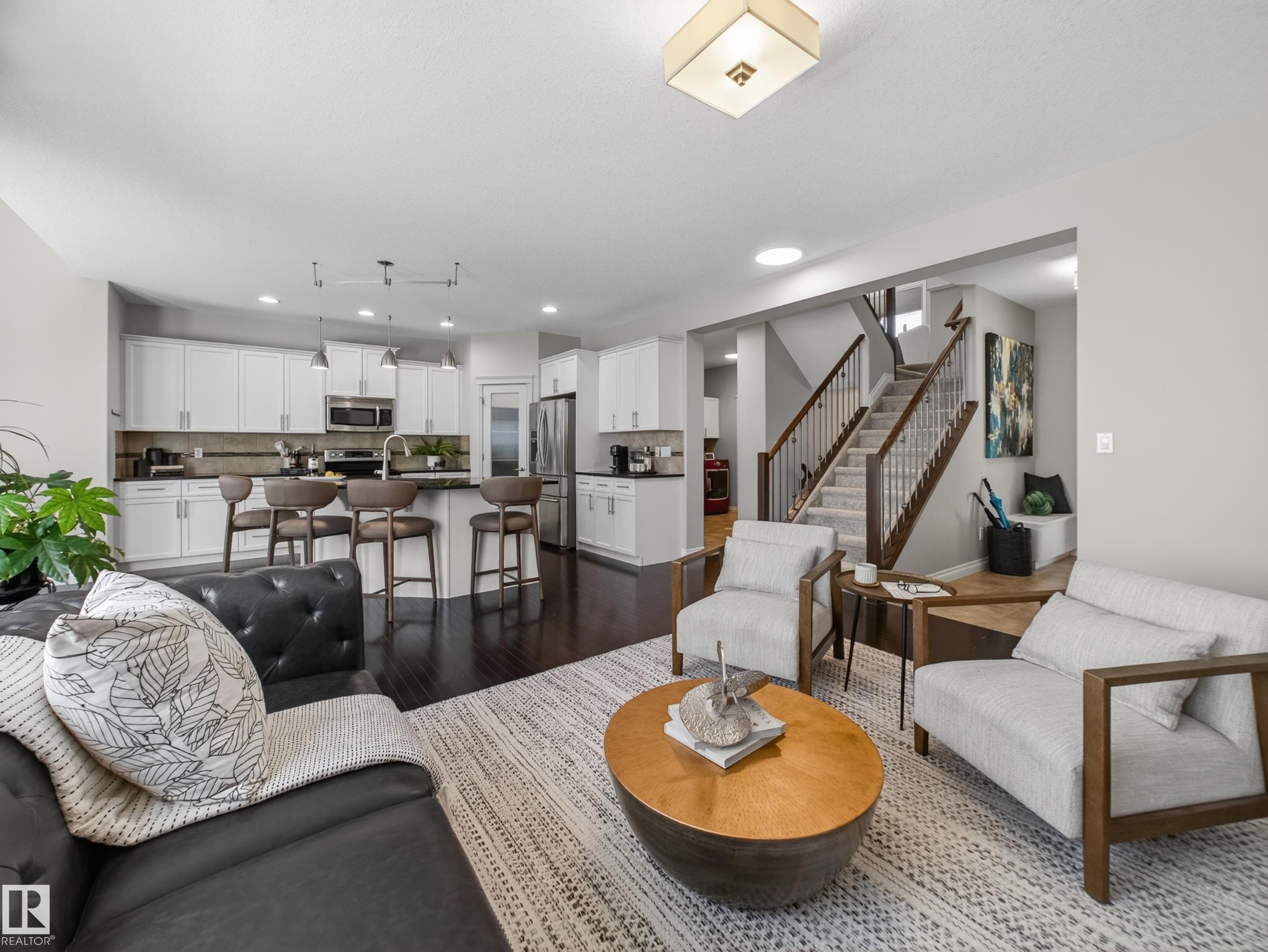 1473 Wates Link, Edmonton, AB - Indoor Photo Showing Living Room