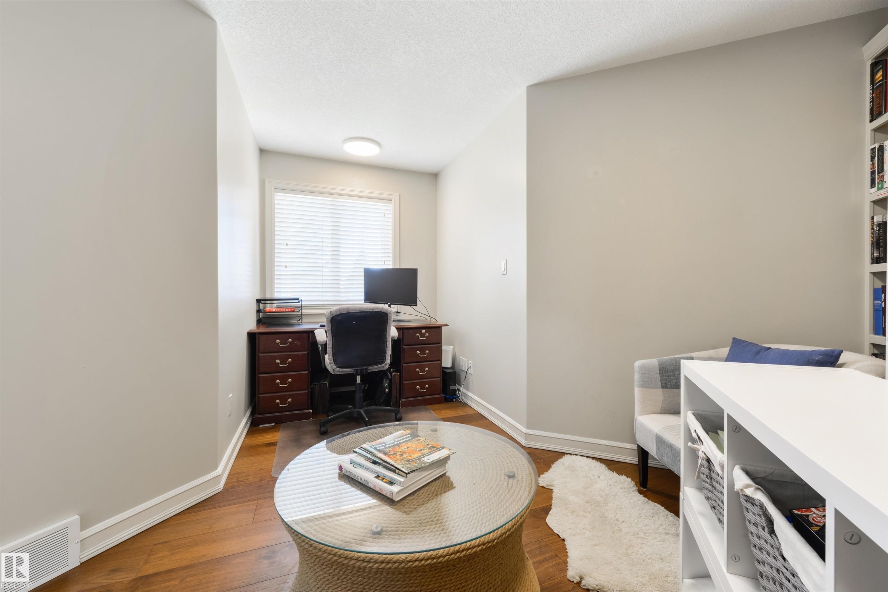 11304 9 Avenue, Edmonton, AB - Indoor
