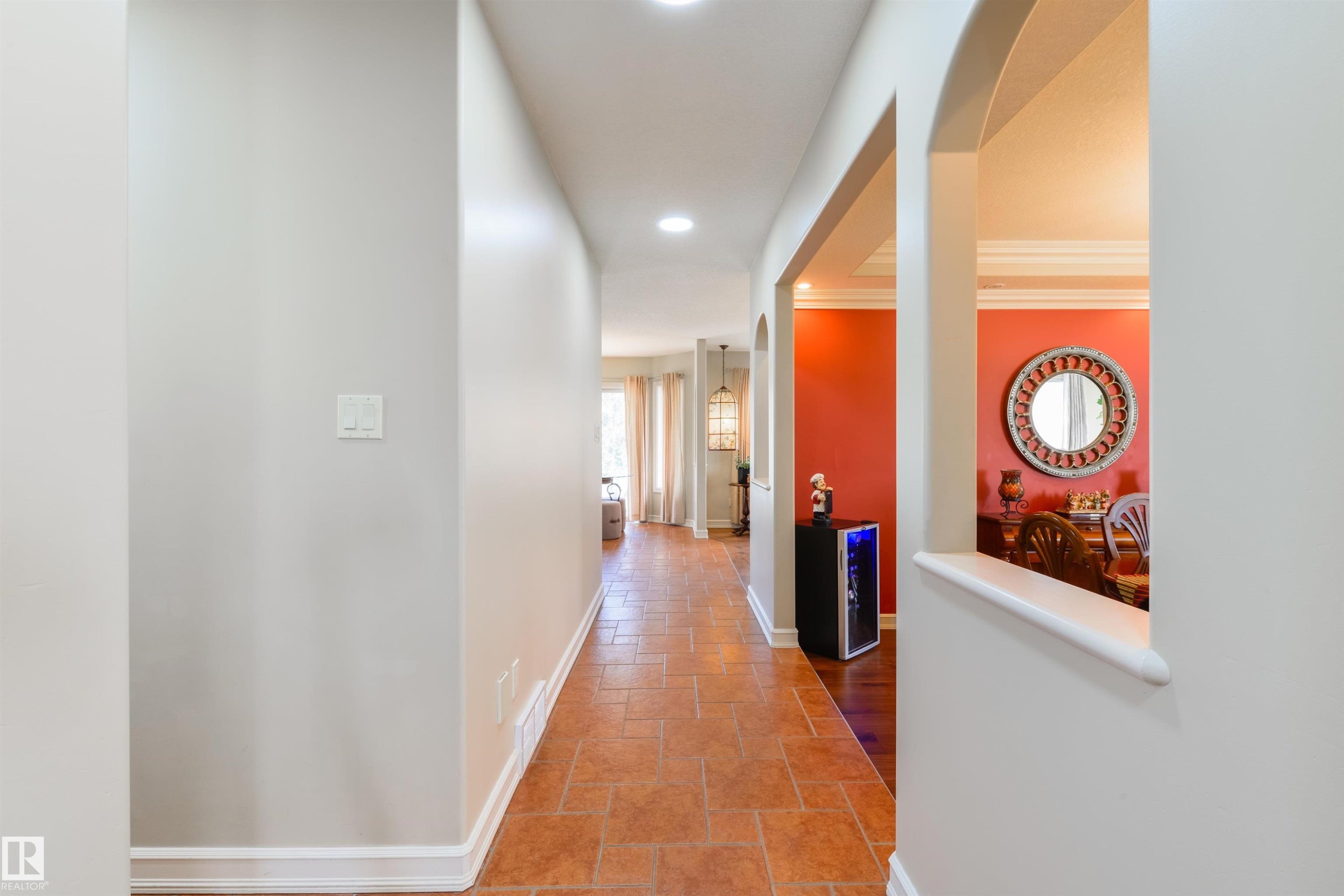 11304 9 Avenue, Edmonton, AB - Indoor Photo Showing Other Room