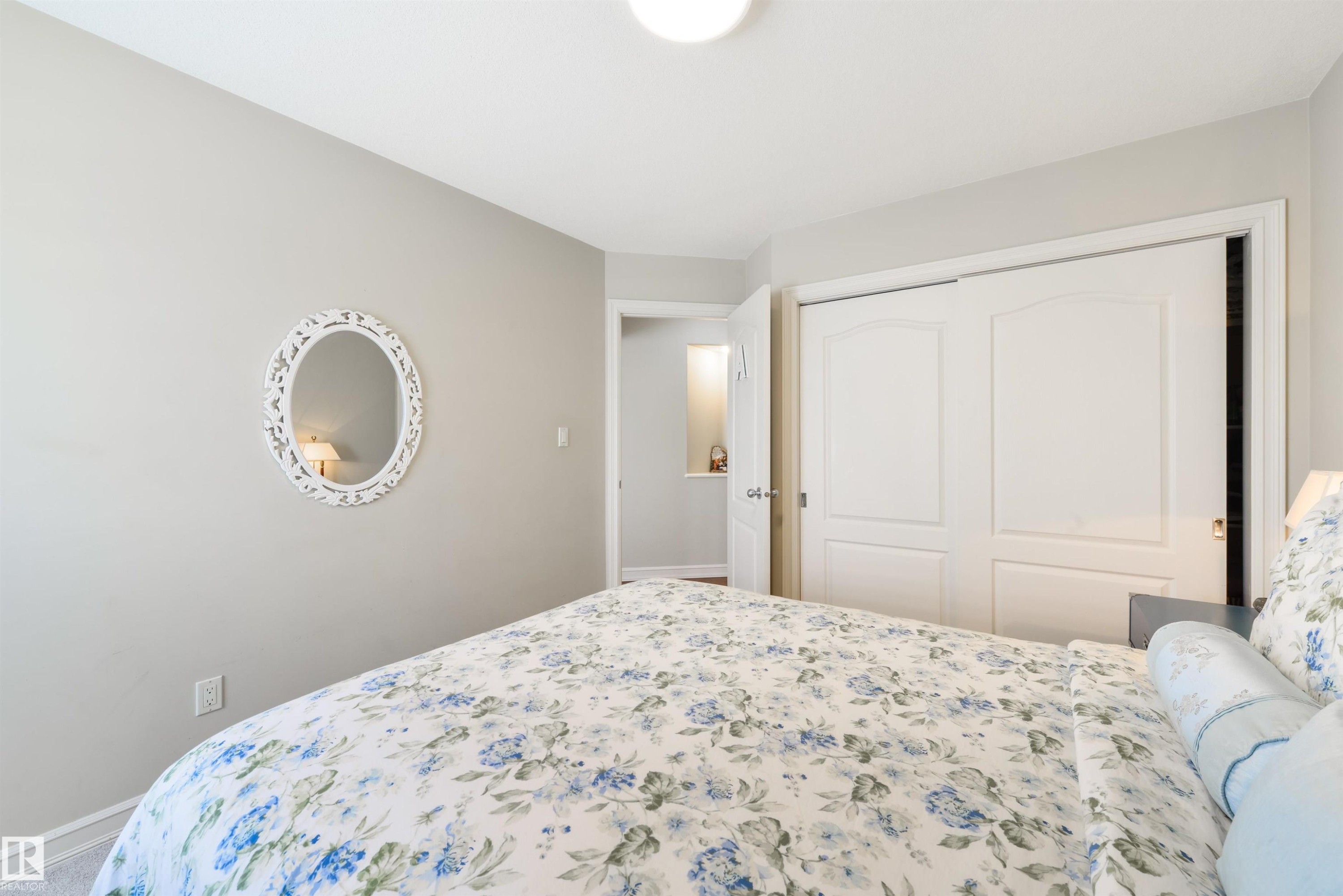 11304 9 Avenue, Edmonton, AB - Indoor Photo Showing Bedroom