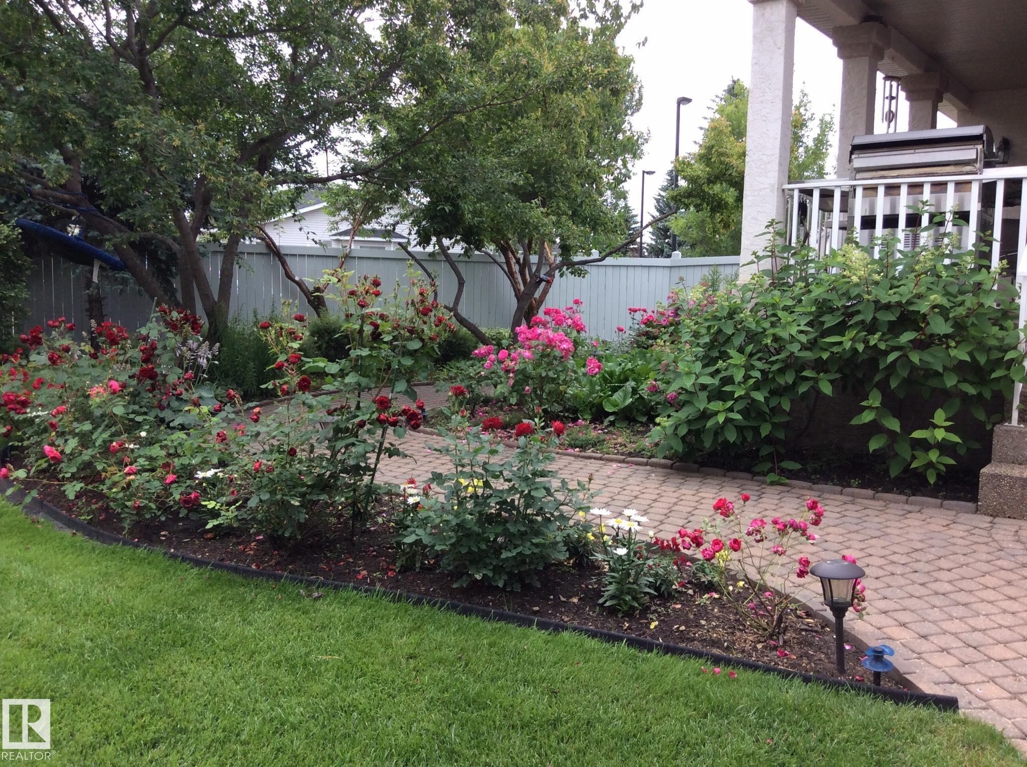 11304 9 Avenue, Edmonton, AB - Outdoor