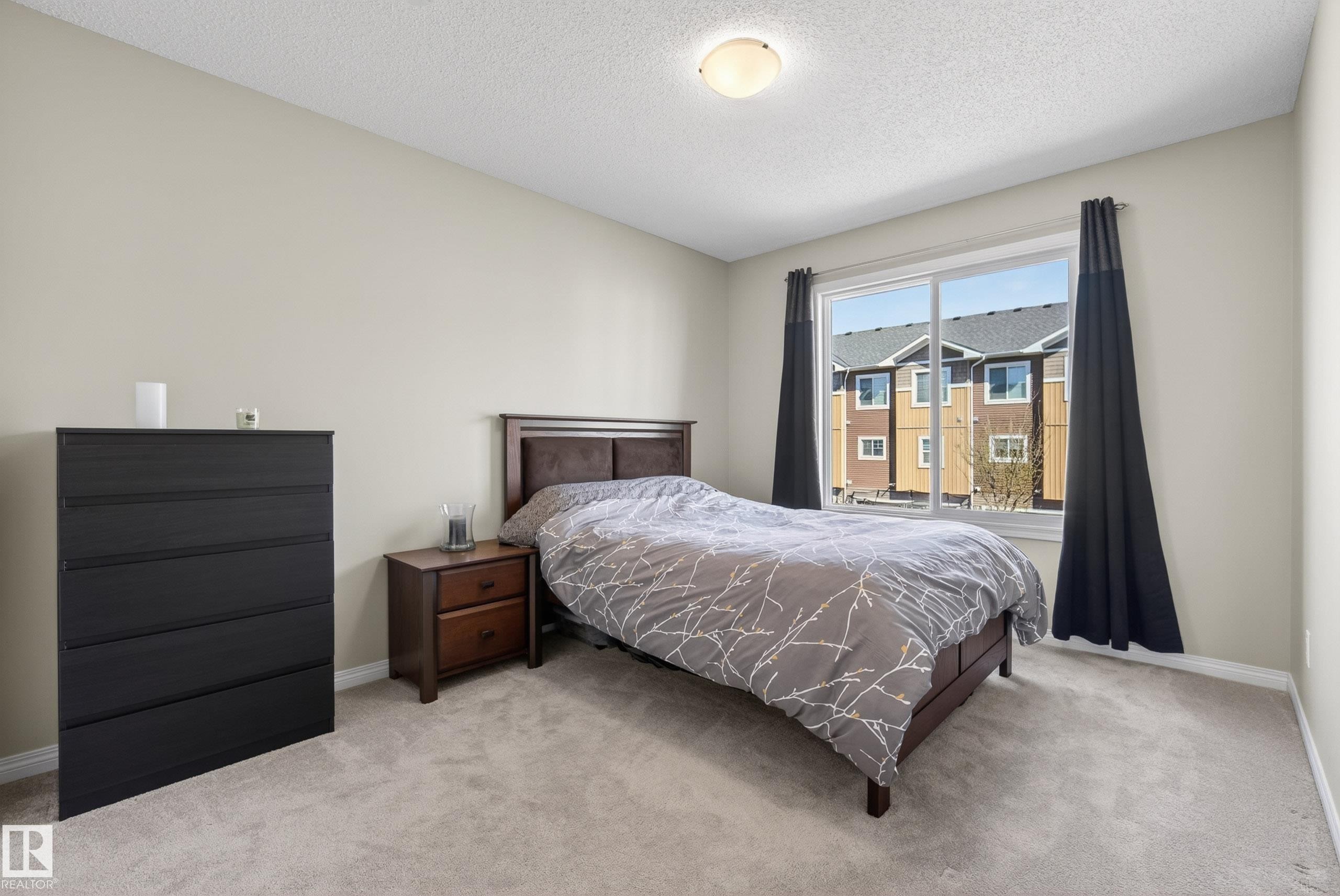 757 Eagleson Crescent, Edmonton, AB