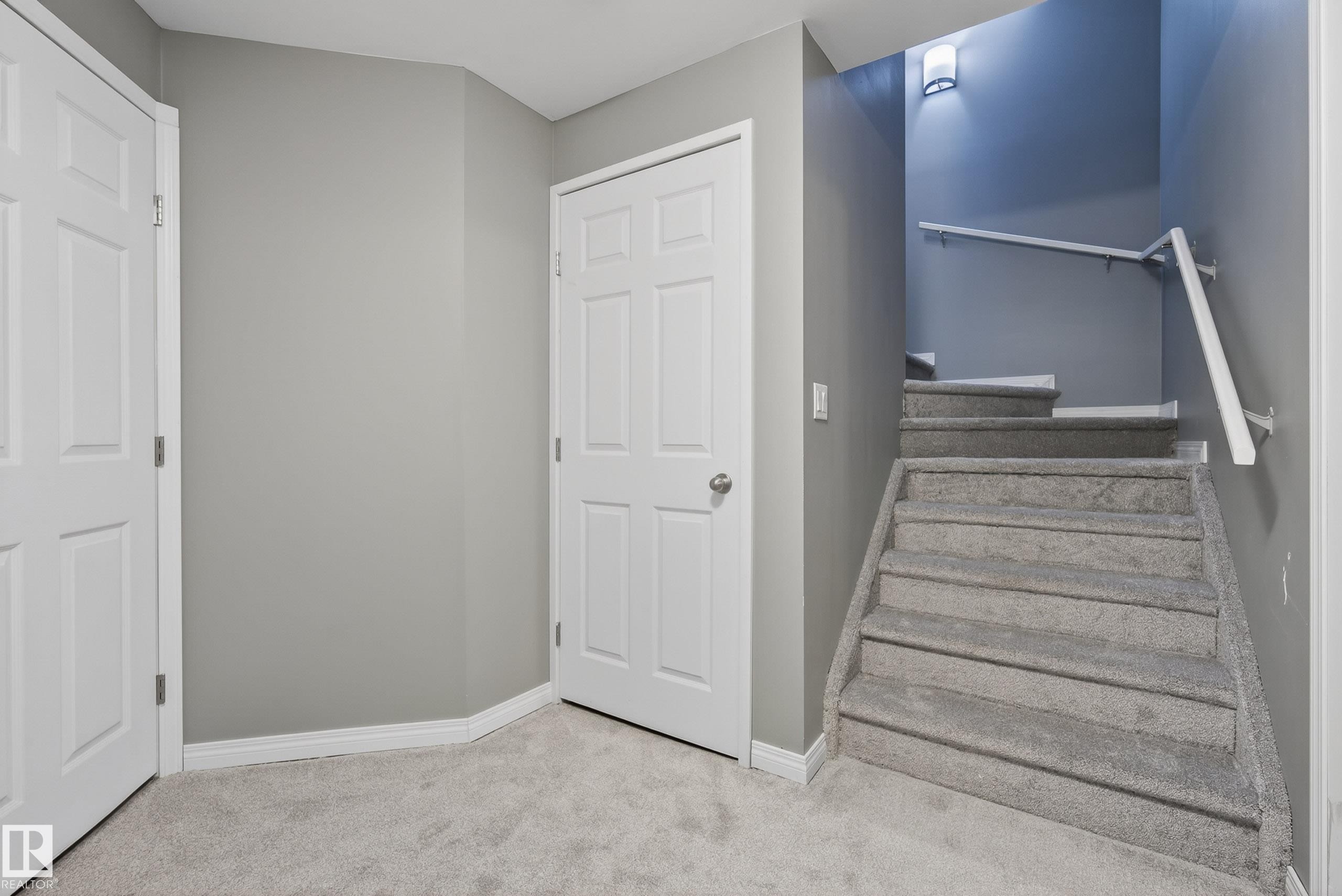 757 Eagleson Crescent, Edmonton, AB