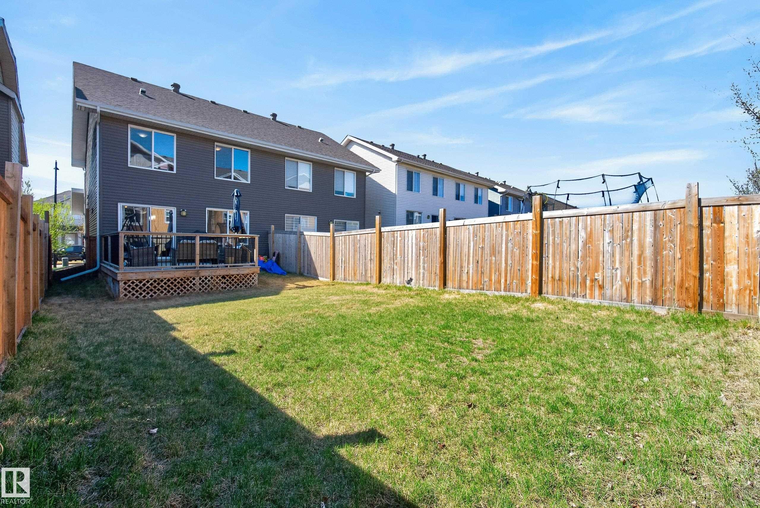 757 Eagleson Crescent, Edmonton, AB