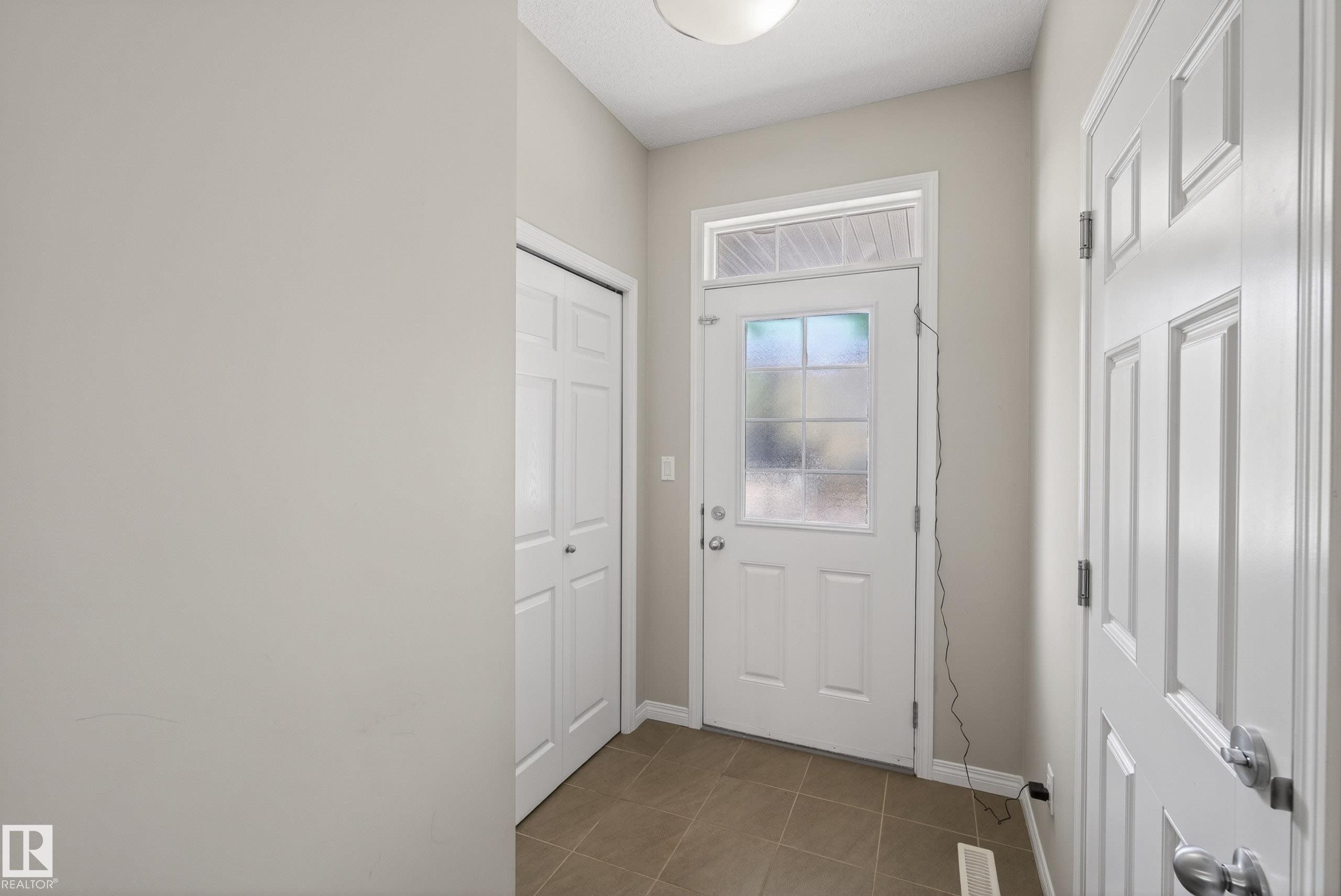 757 Eagleson Crescent, Edmonton, AB