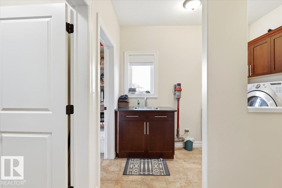 30 Ravine Drive, Devon, AB - Indoor Photo Showing Other Room