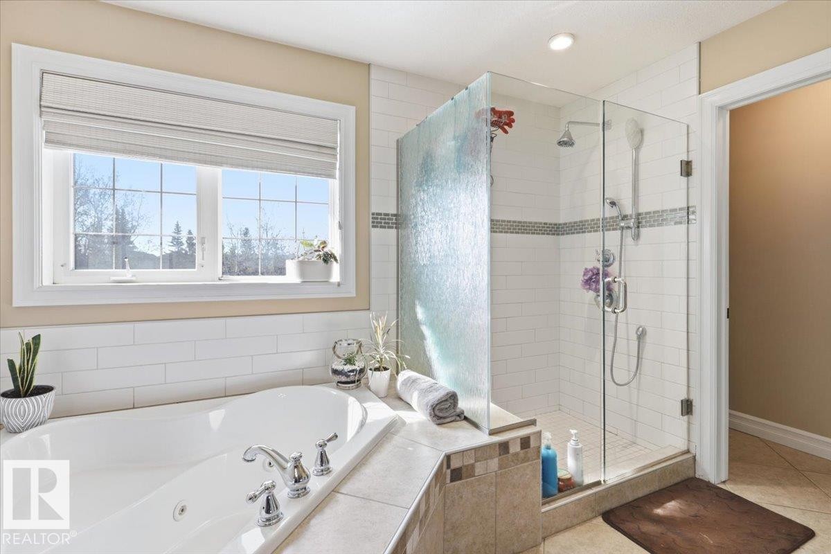 30 Ravine Drive, Devon, AB - Indoor Photo Showing Bathroom