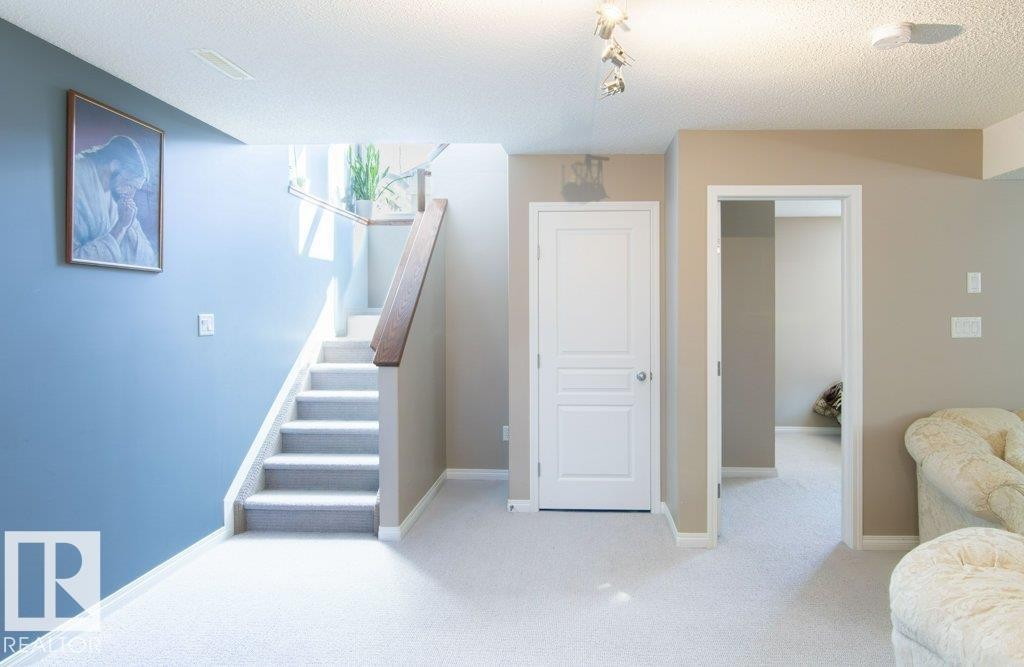 6103 5 Avenue, Edmonton, AB - Indoor
