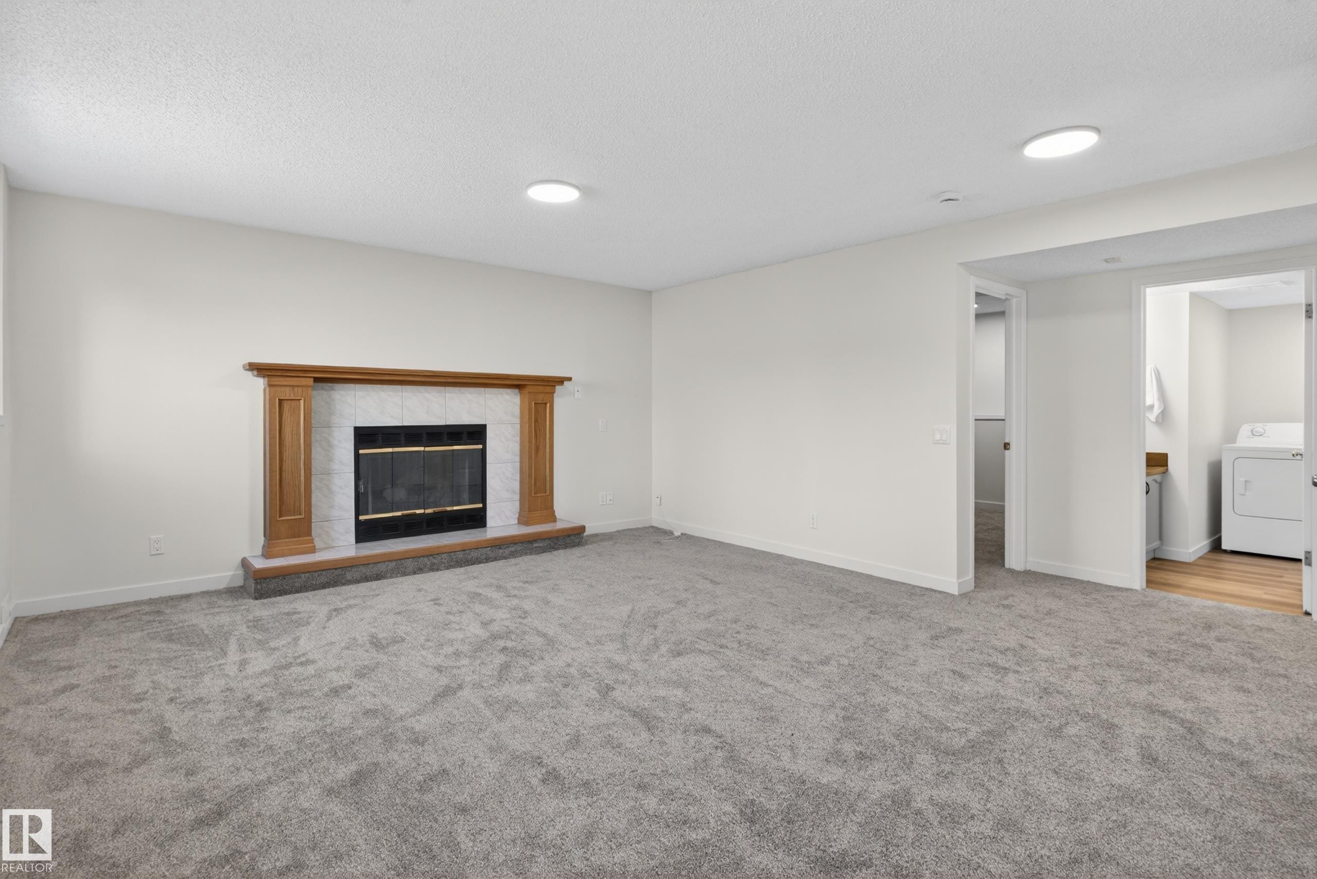 15323 72 Street, Edmonton, AB - Indoor Photo Showing Living Room With Fireplace