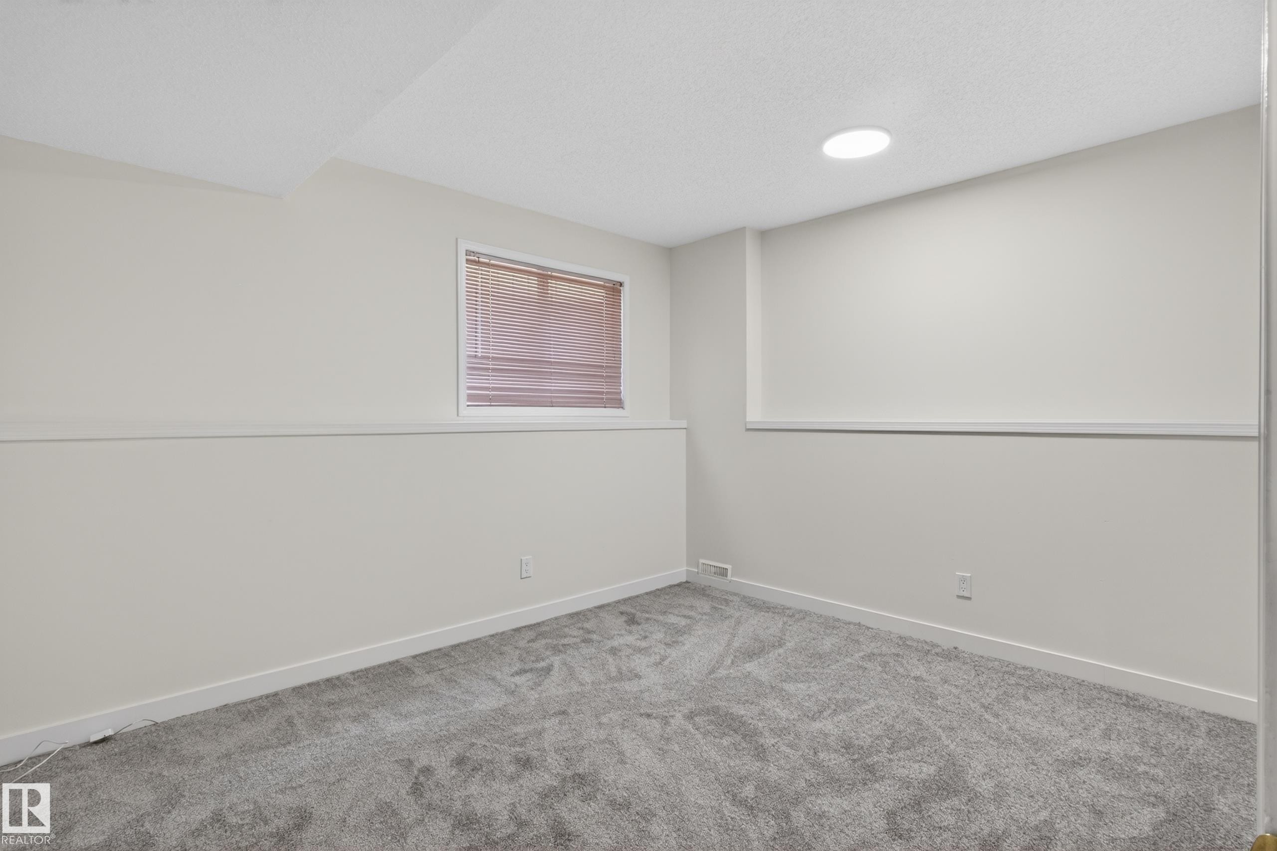 15323 72 Street, Edmonton, AB - Indoor Photo Showing Other Room