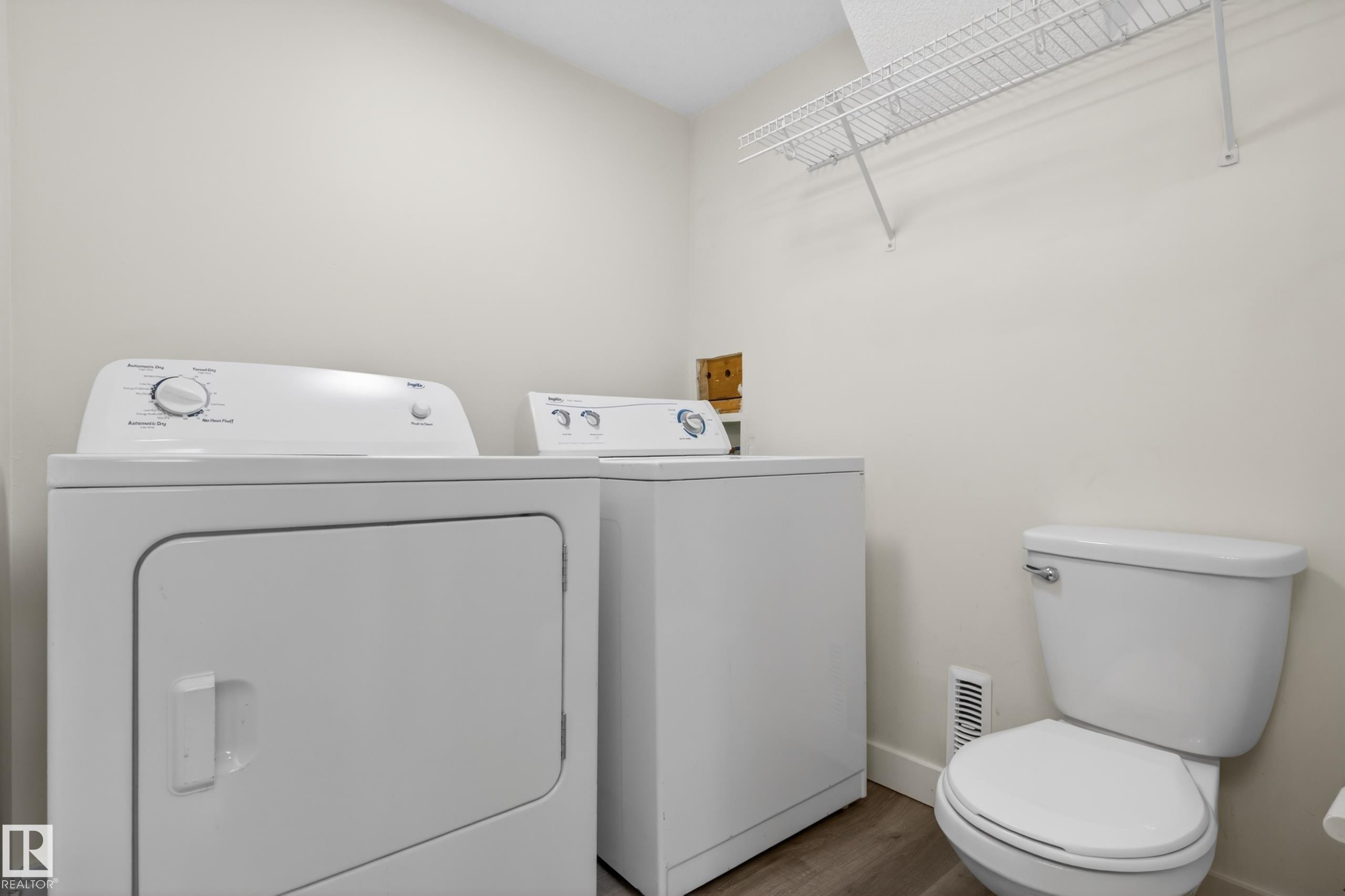 15323 72 Street, Edmonton, AB - Indoor