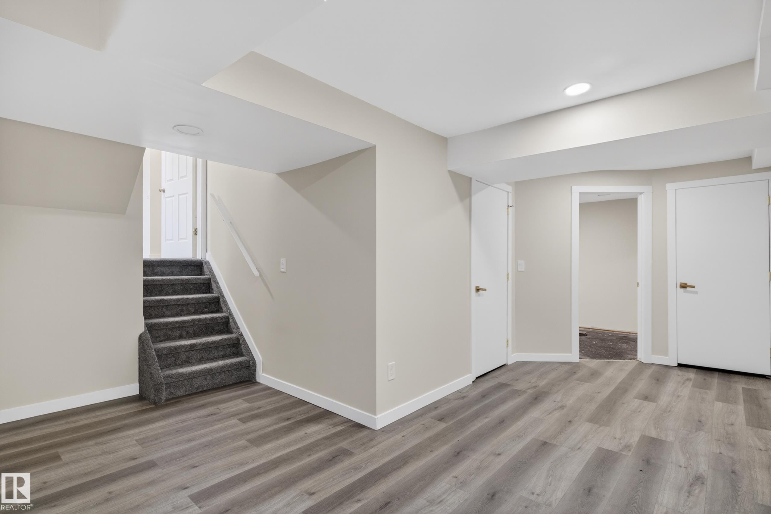 15323 72 Street, Edmonton, AB - Indoor Photo Showing Other Room