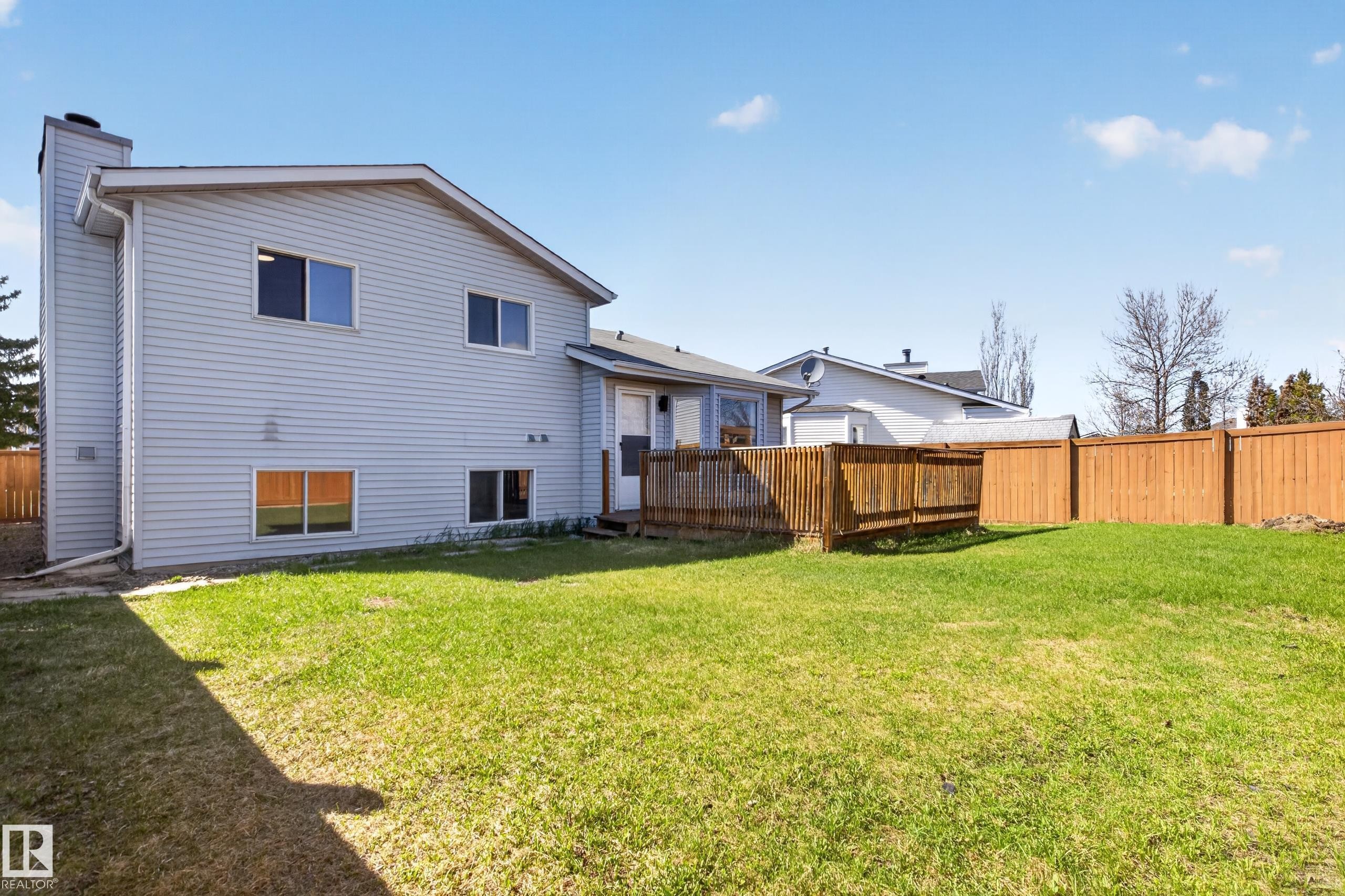 15323 72 Street, Edmonton, AB - Outdoor