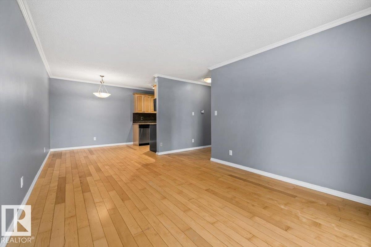 201 10547 83 Avenue, Edmonton, AB - Indoor Photo Showing Other Room
