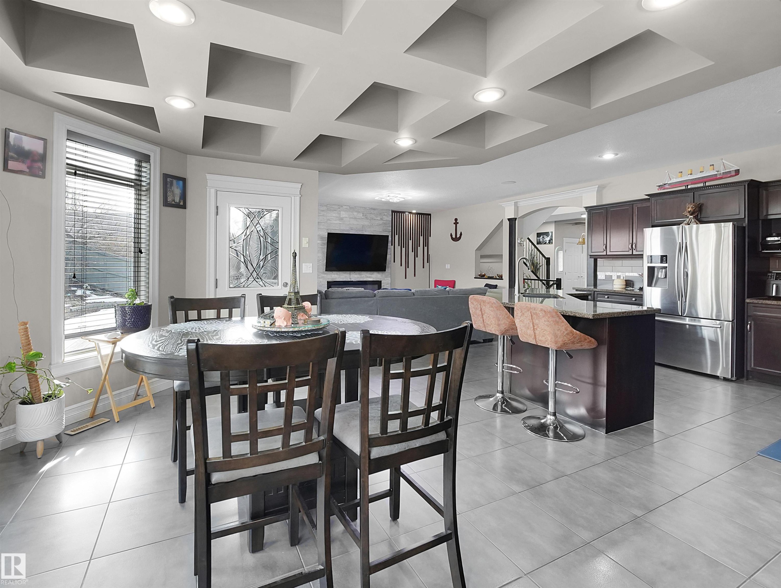 2422 Warry Place, Edmonton, AB - Indoor