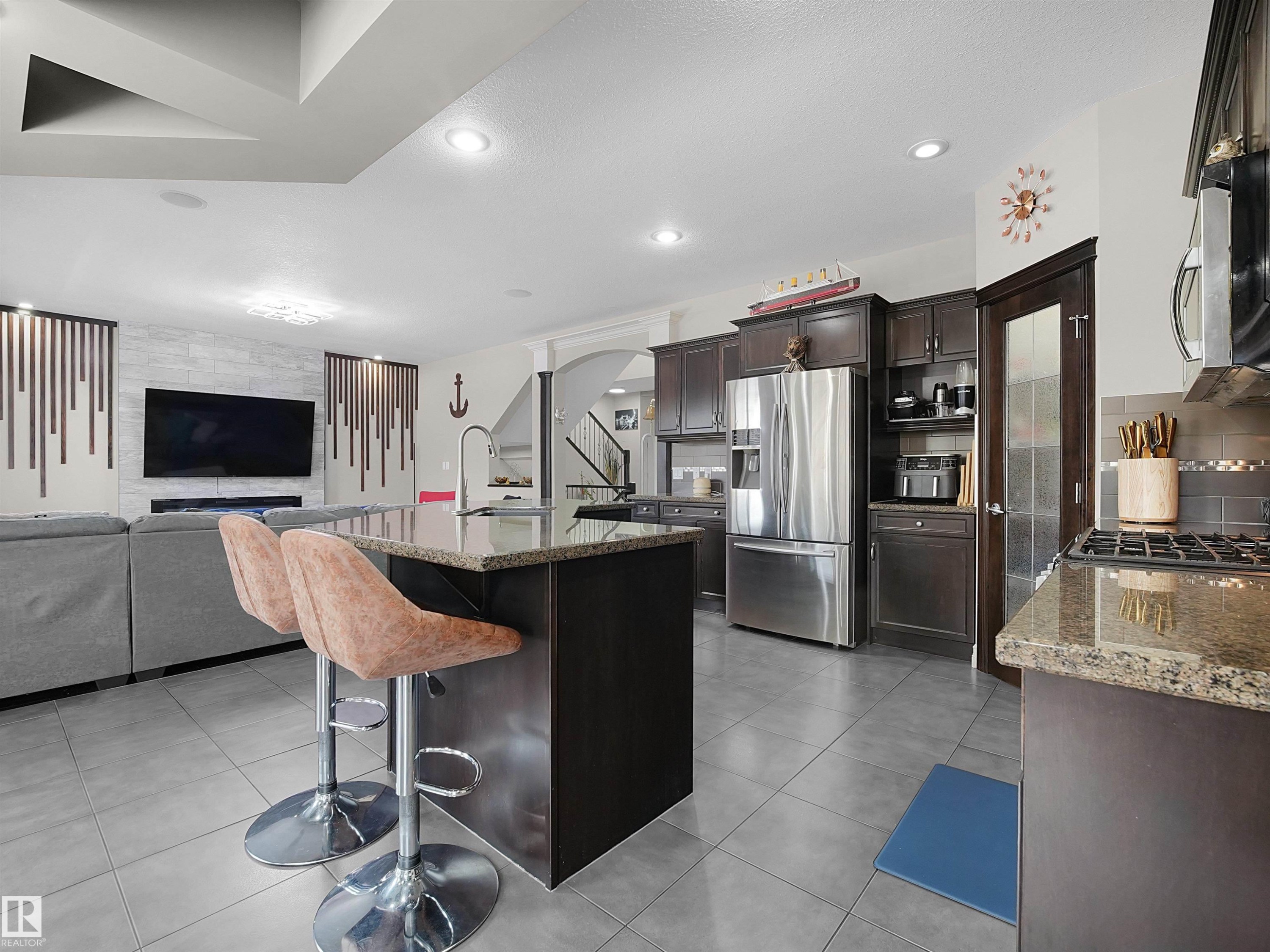 2422 Warry Place, Edmonton, AB - Indoor Photo Showing Kitchen With Stainless Steel Kitchen With Upgraded Kitchen