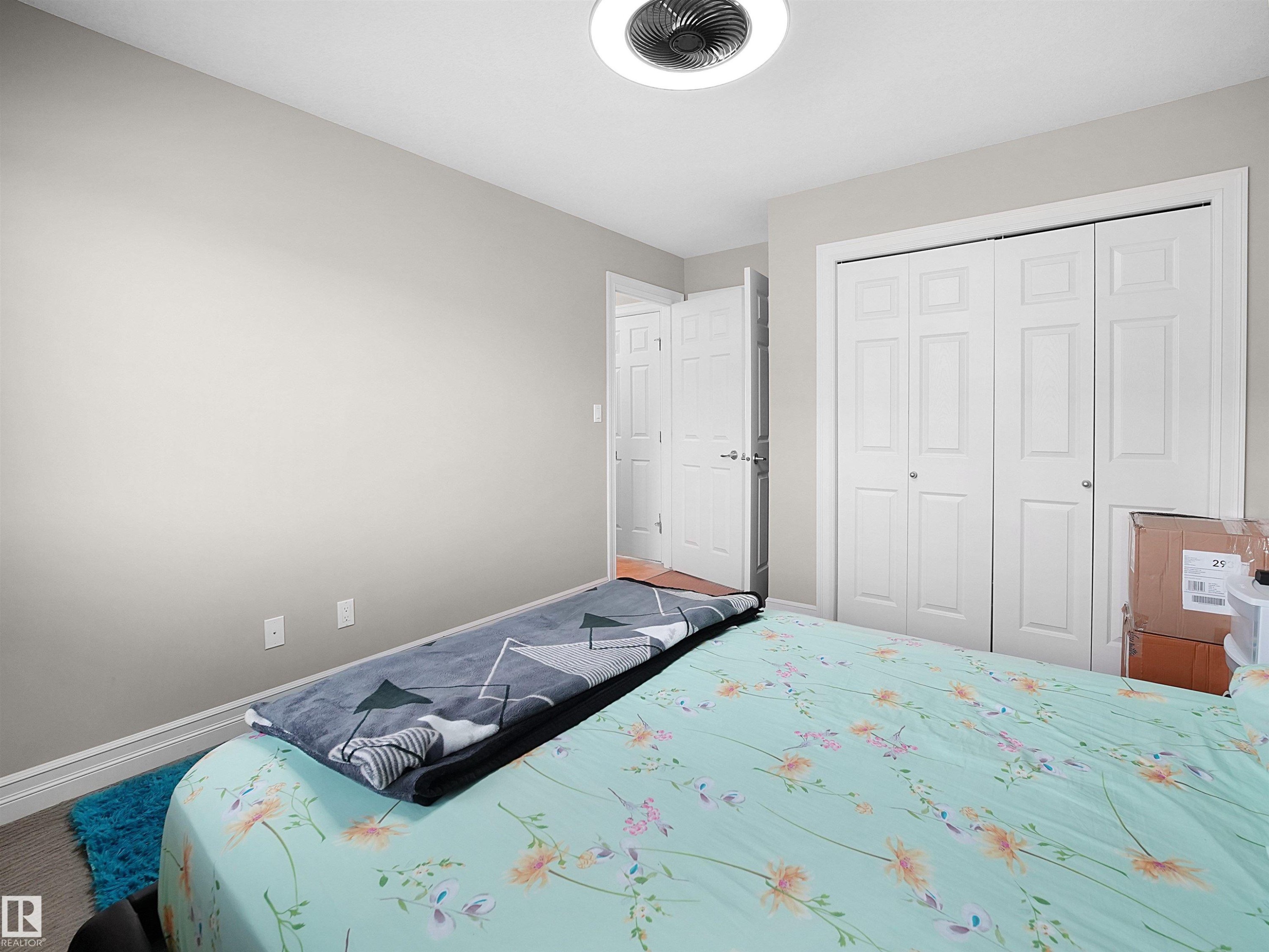2422 Warry Place, Edmonton, AB - Indoor Photo Showing Bedroom