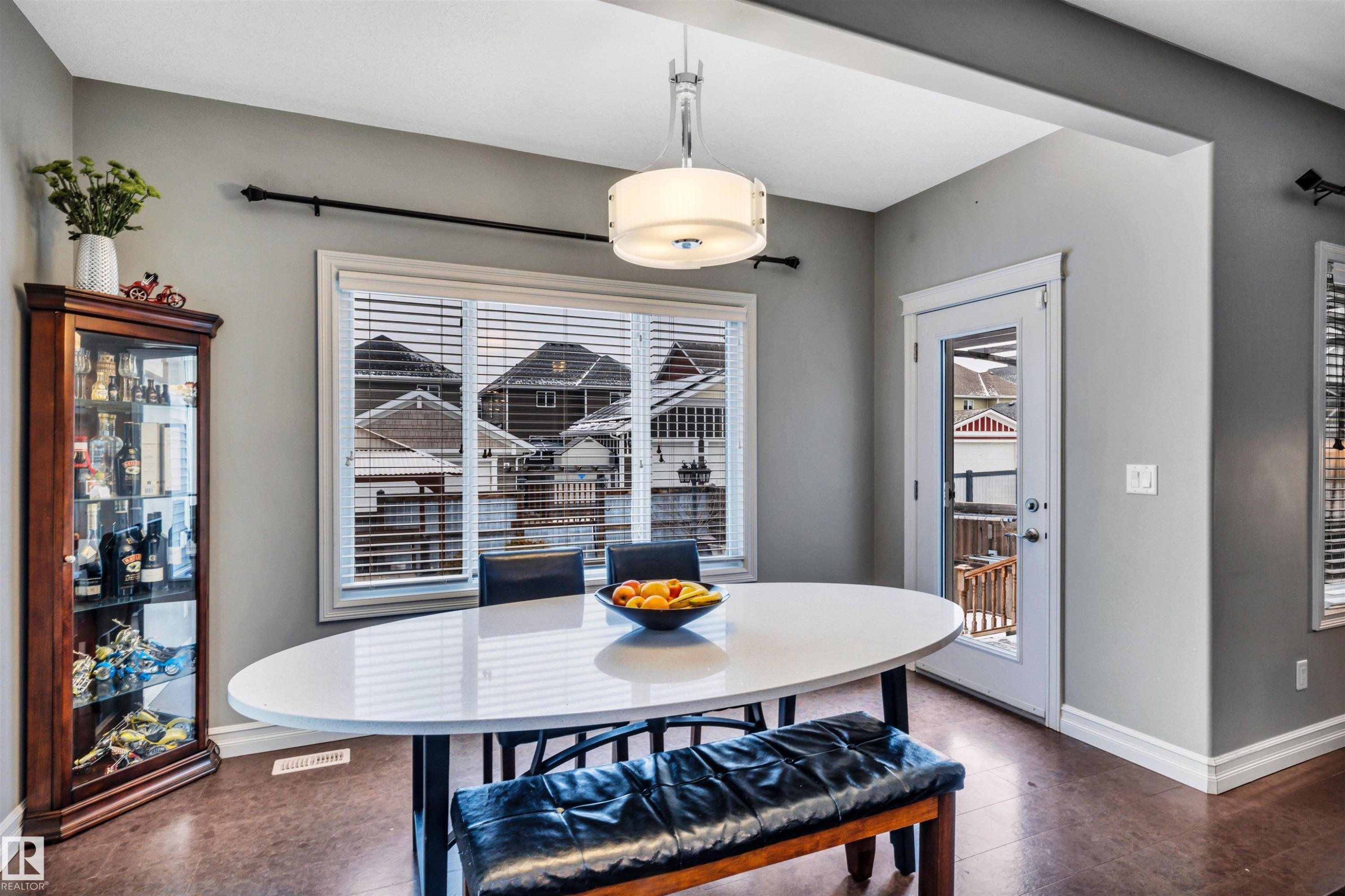 7728 18 Avenue, Edmonton, AB - Indoor Photo Showing Dining Room