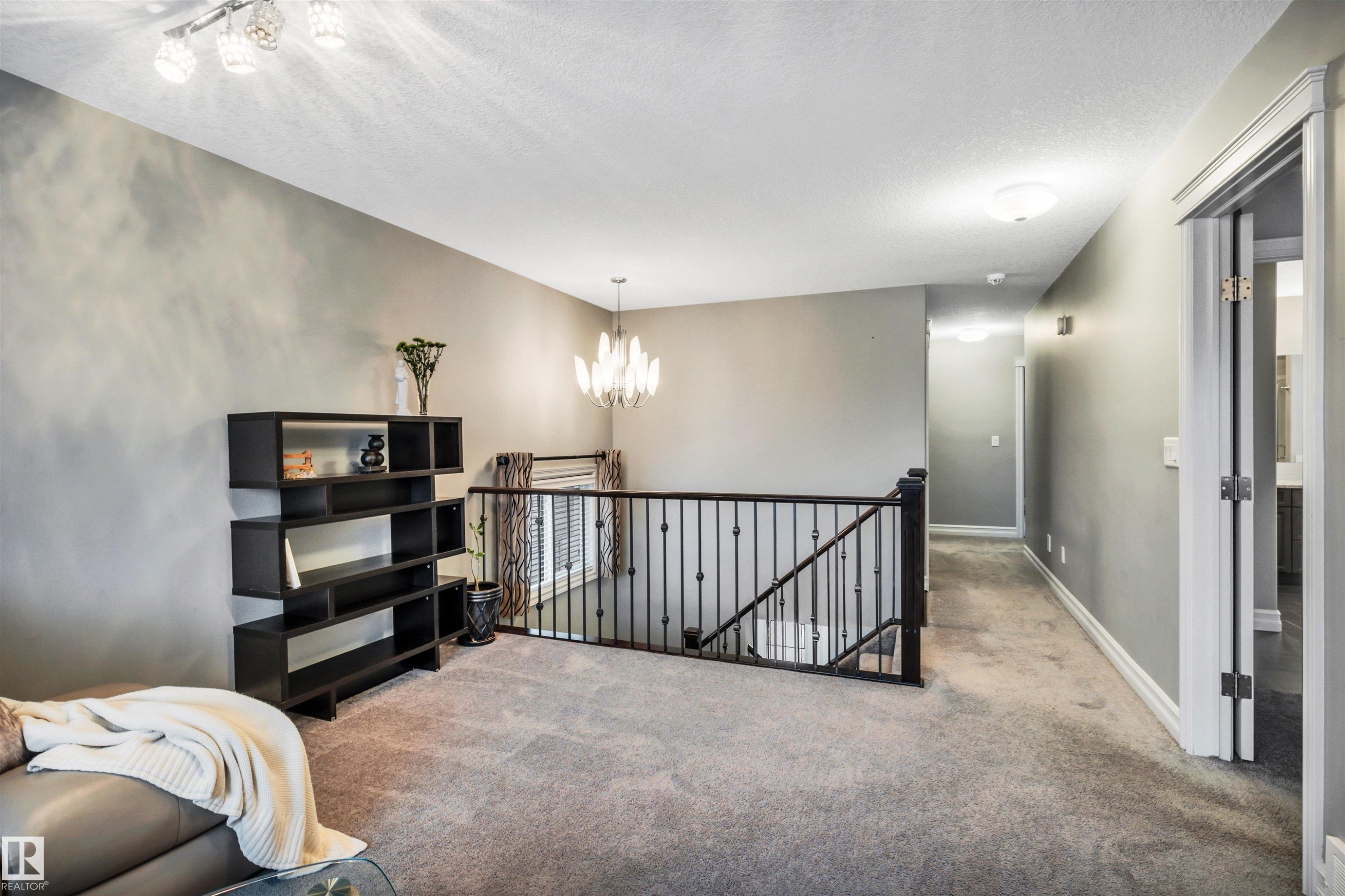 7728 18 Avenue, Edmonton, AB - Indoor Photo Showing Other Room