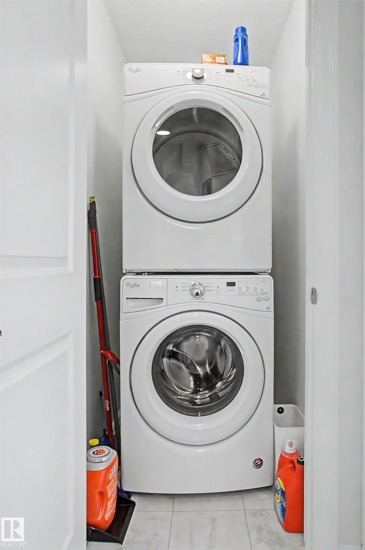 #30 3025 151 Av Nw, Edmonton, AB - Indoor Photo Showing Laundry Room