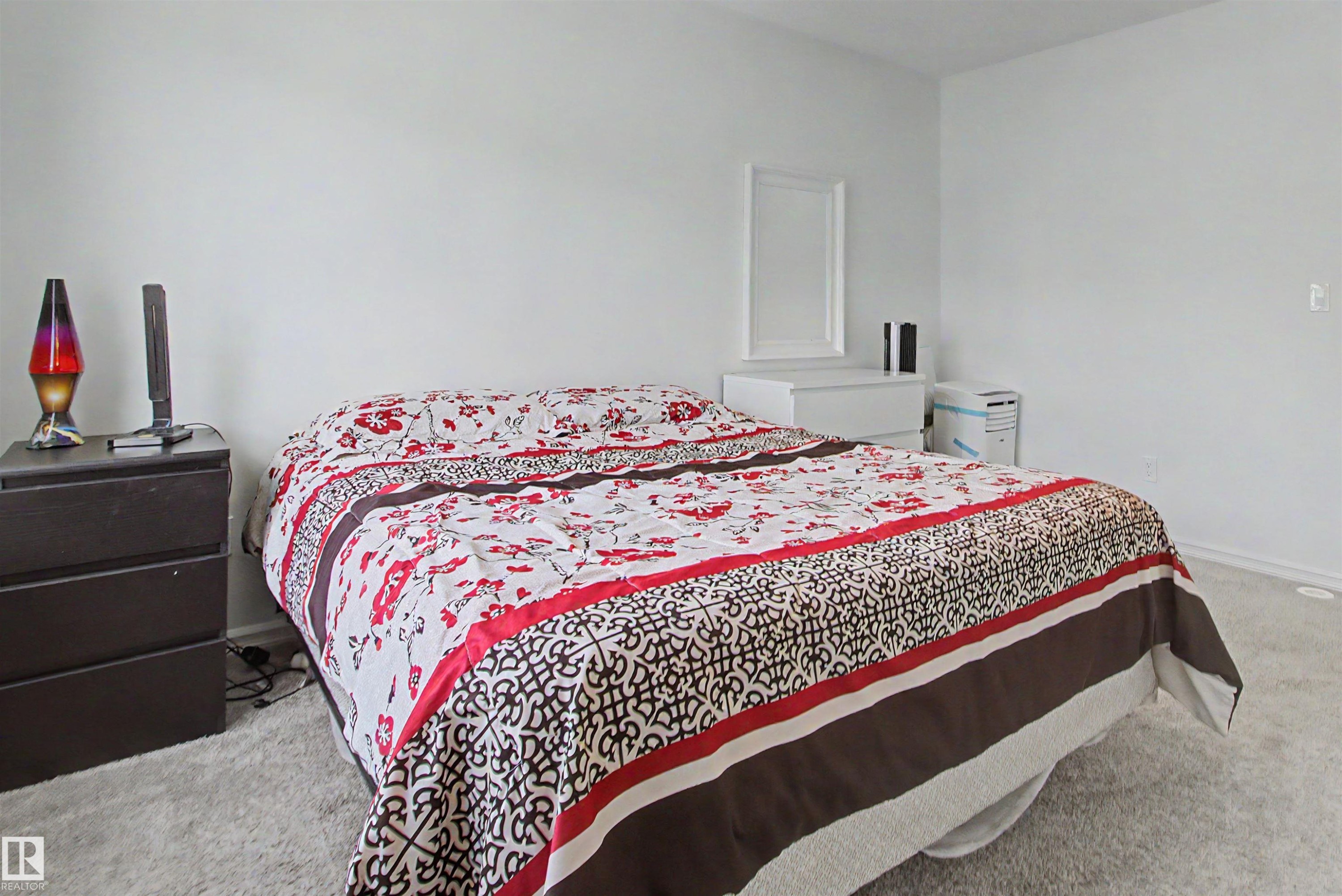 #30 3025 151 Av Nw, Edmonton, AB - Indoor Photo Showing Bedroom