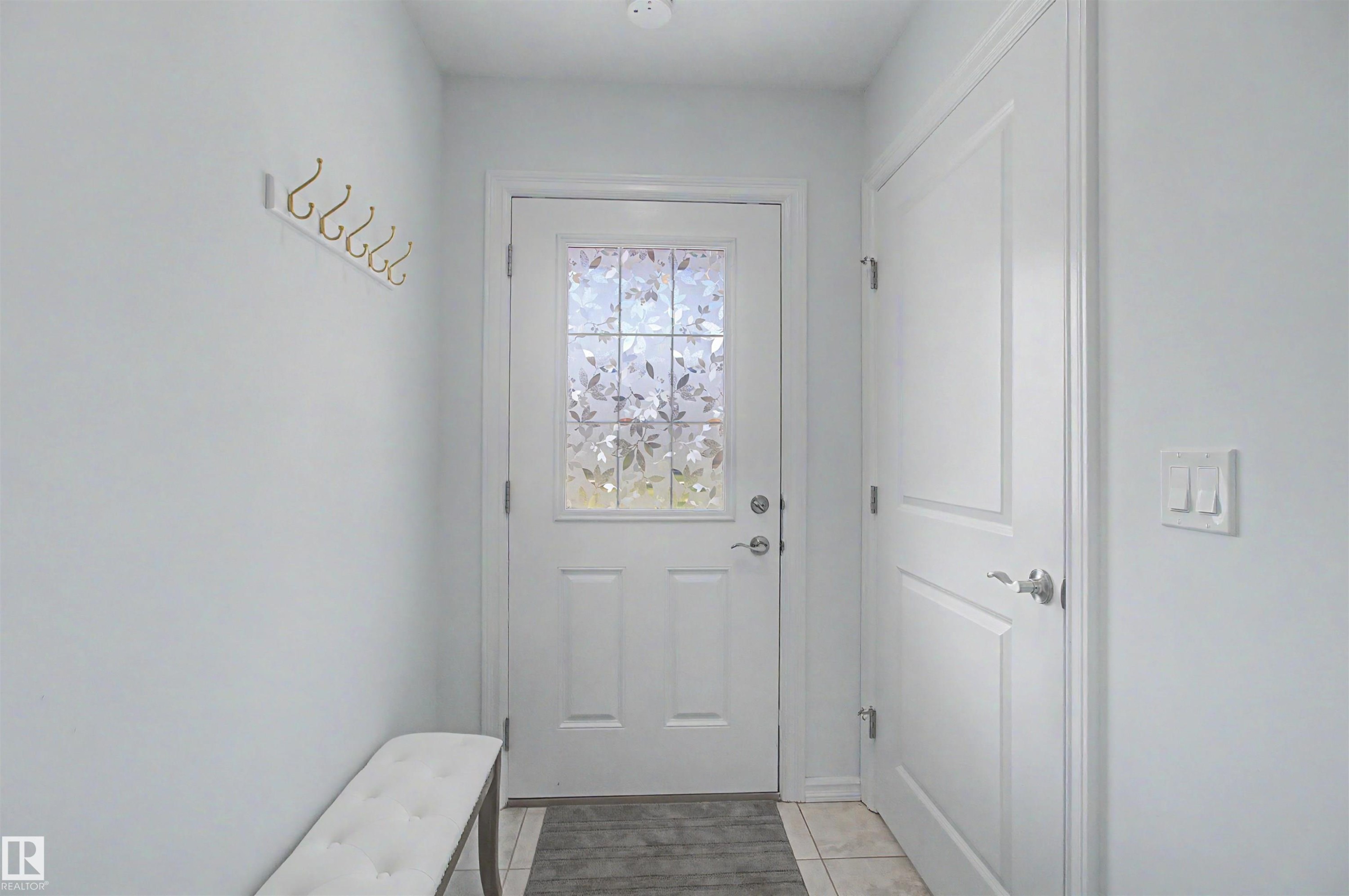 #30 3025 151 Av Nw, Edmonton, AB - Indoor Photo Showing Other Room