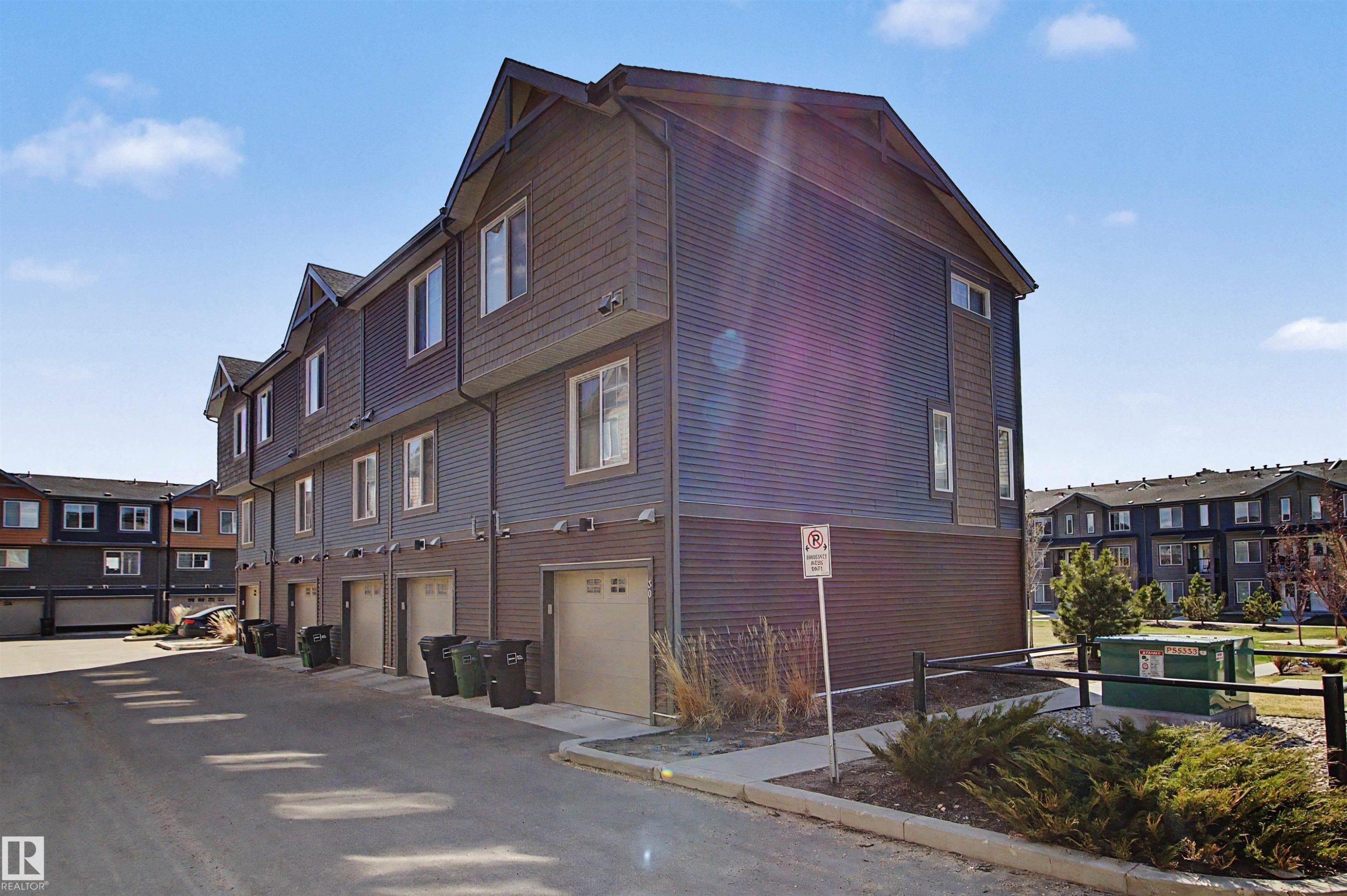 #30 3025 151 Av Nw, Edmonton, AB - Outdoor
