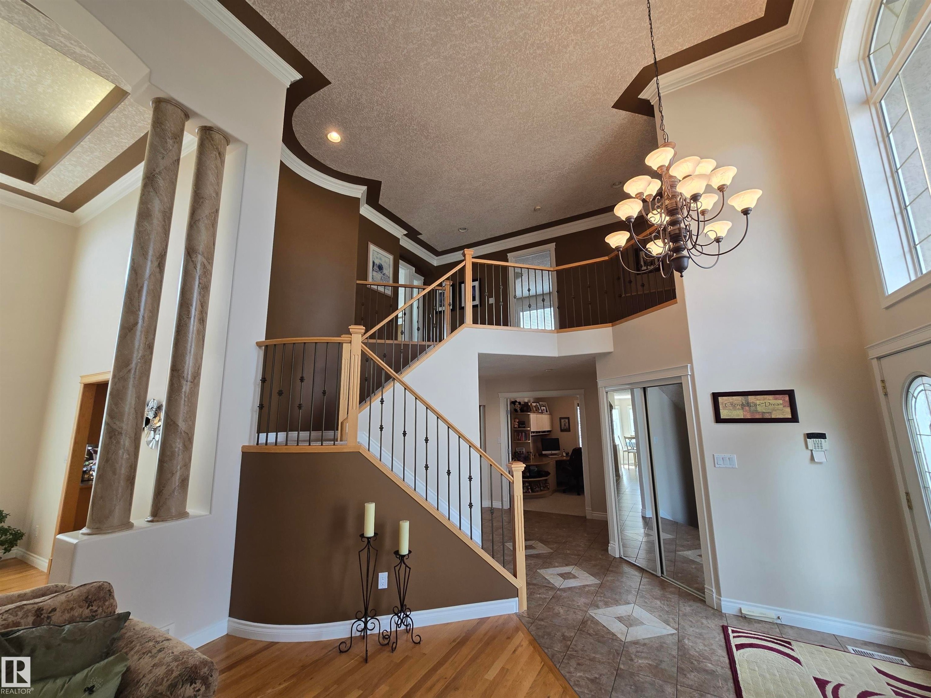 7429 162 Avenue Nw, Edmonton, AB - Indoor Photo Showing Other Room
