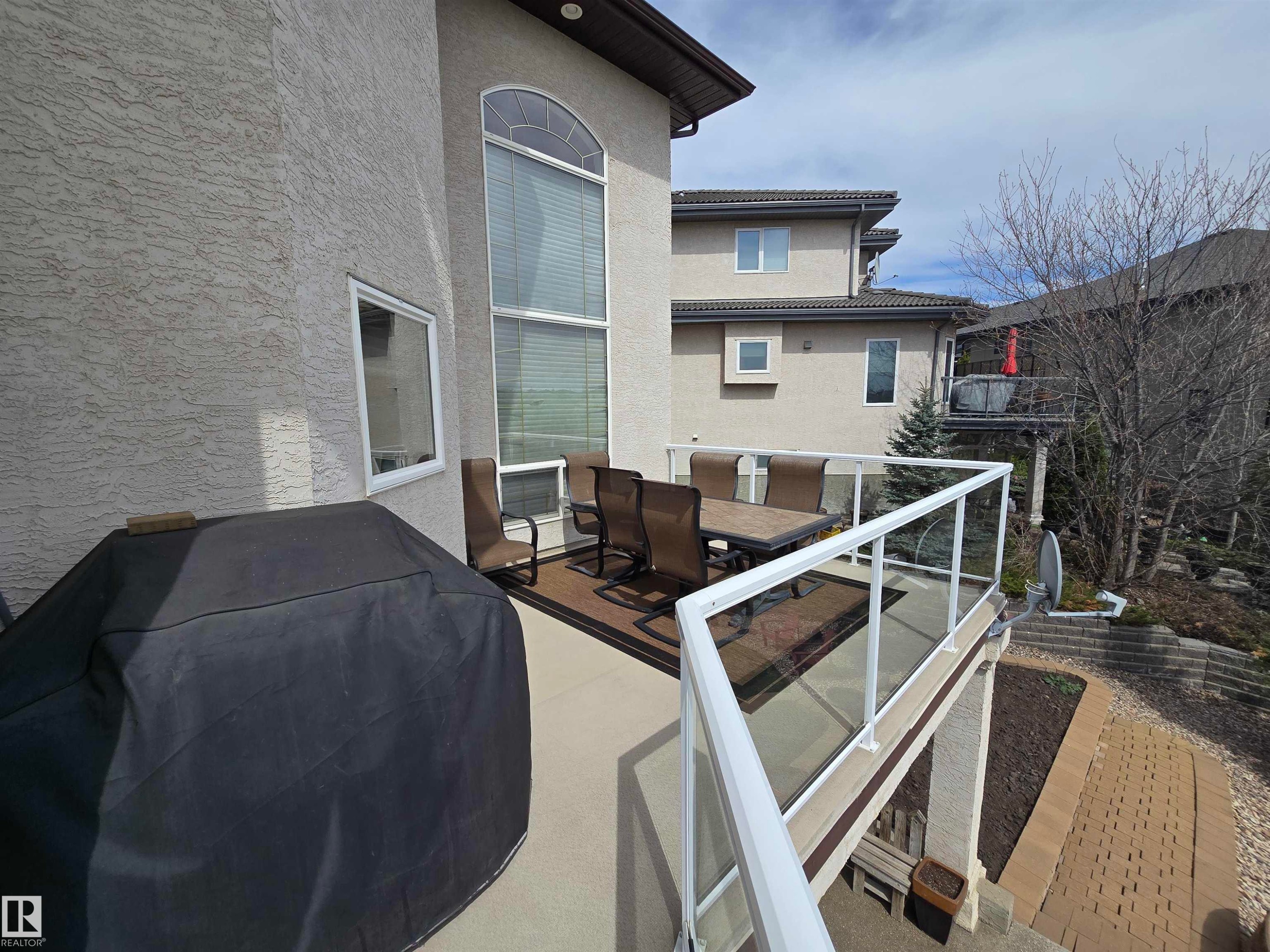 7429 162 Avenue Nw, Edmonton, AB - Outdoor With Exterior