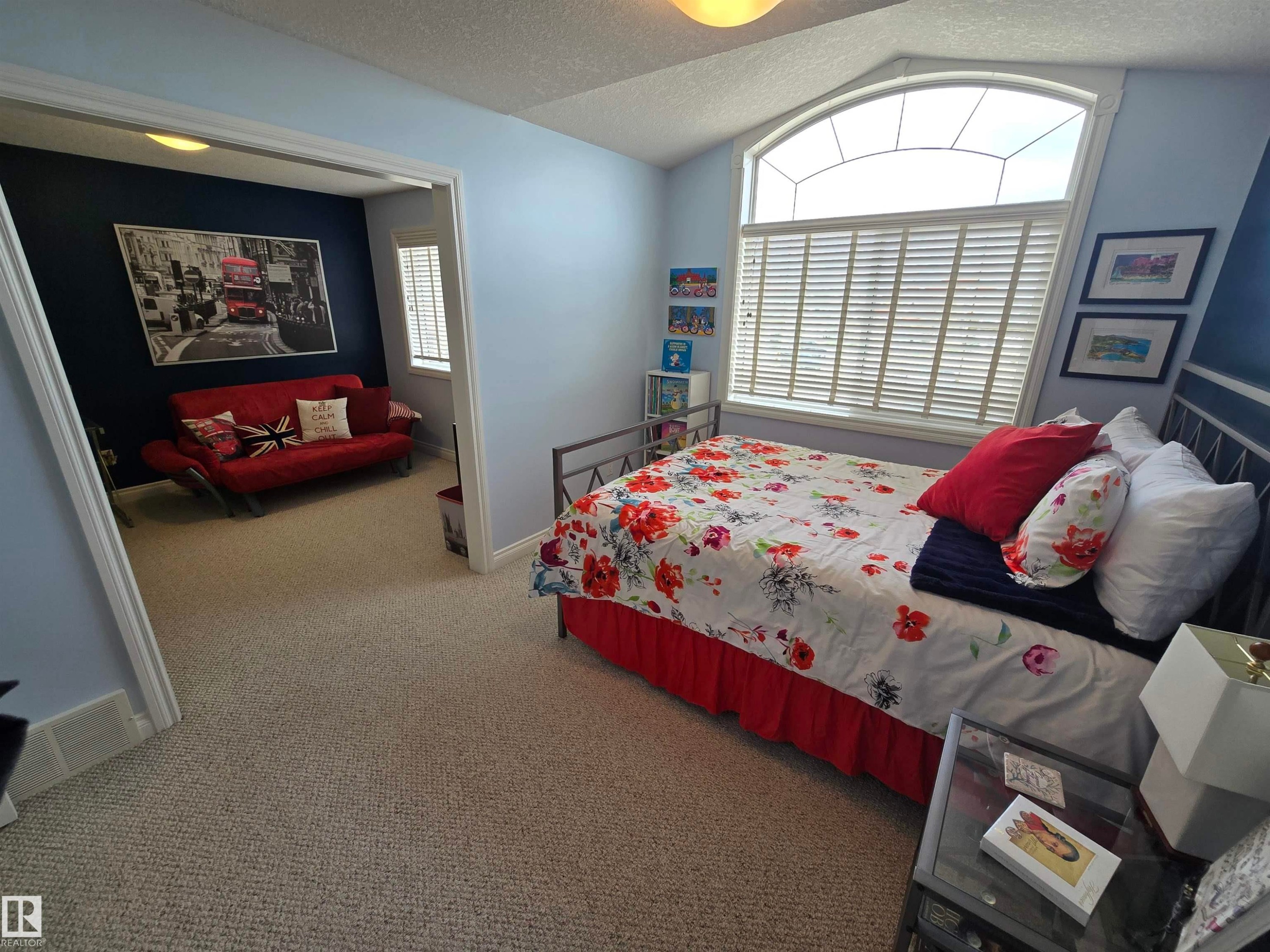 7429 162 Avenue Nw, Edmonton, AB - Indoor Photo Showing Bedroom