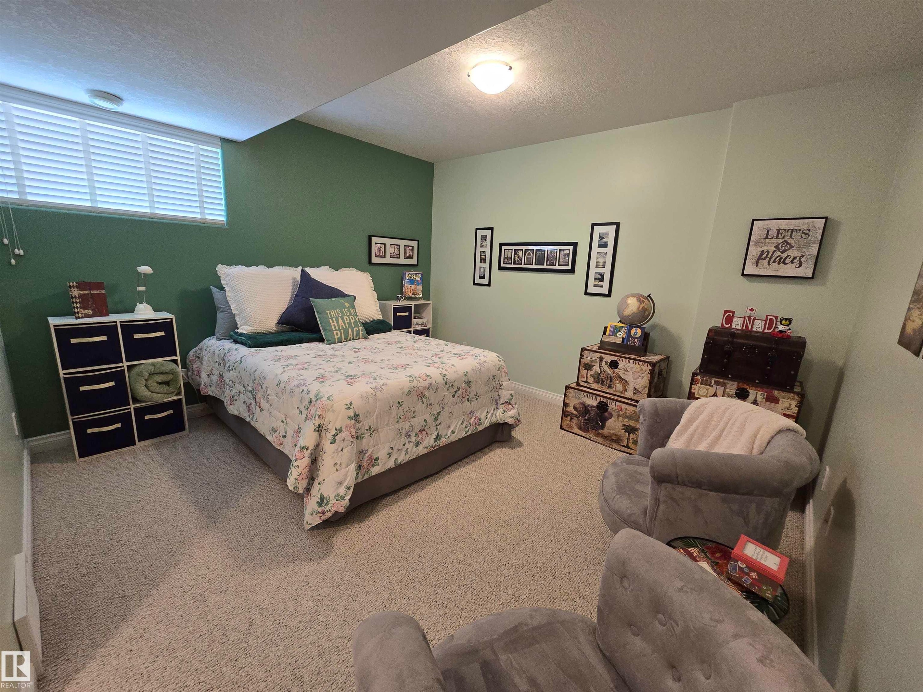 7429 162 Avenue Nw, Edmonton, AB - Indoor Photo Showing Bedroom