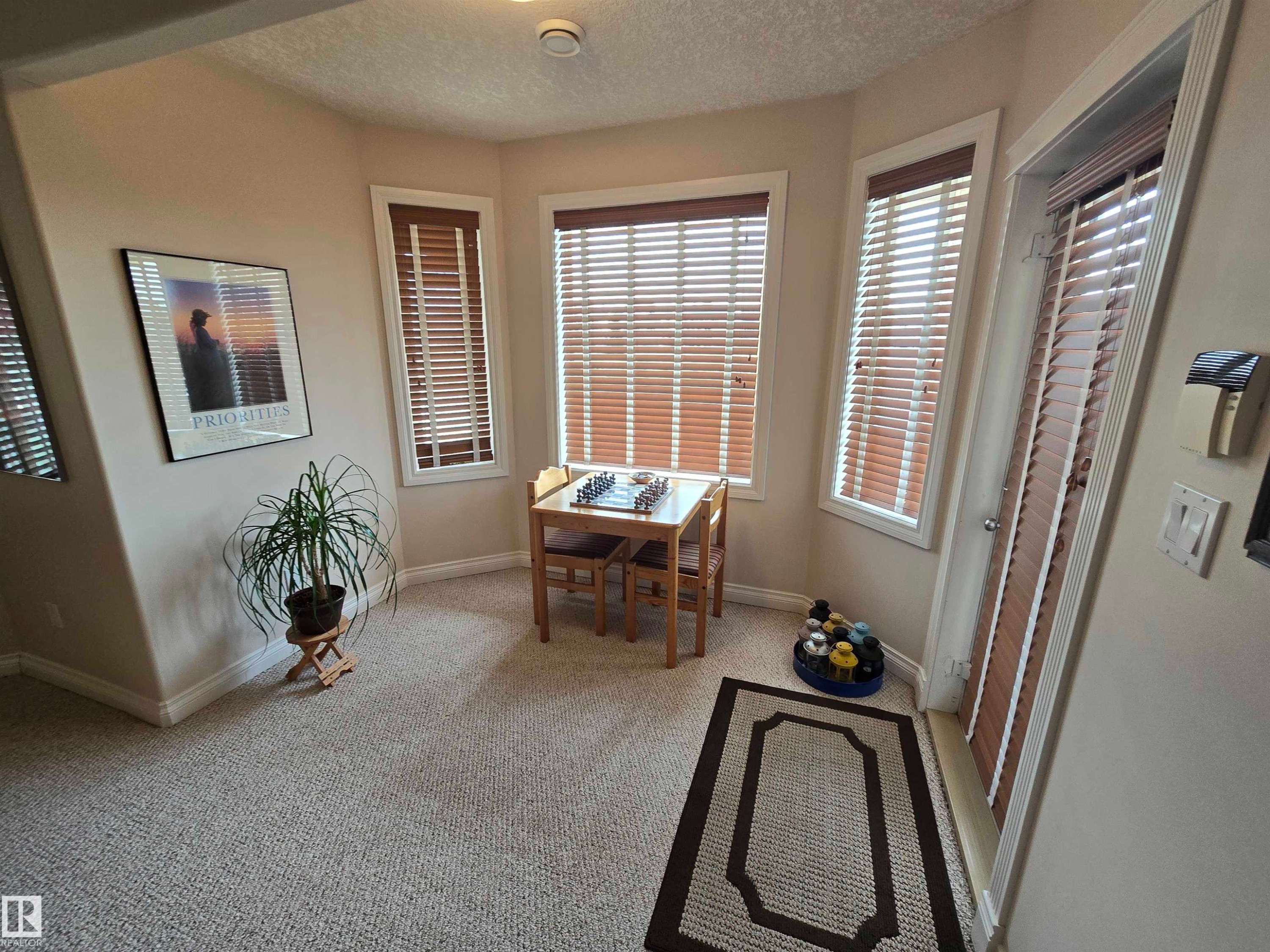 7429 162 Avenue Nw, Edmonton, AB - Indoor Photo Showing Other Room