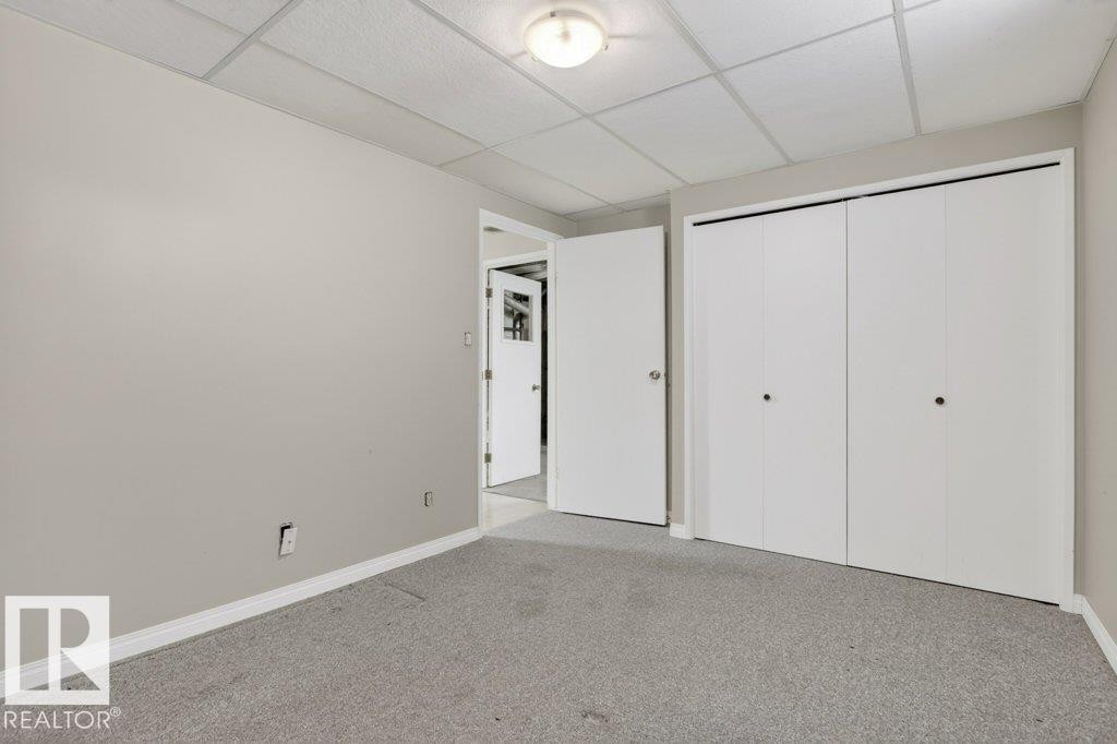 882 Knottwood Road S, Edmonton, AB - Indoor Photo Showing Other Room