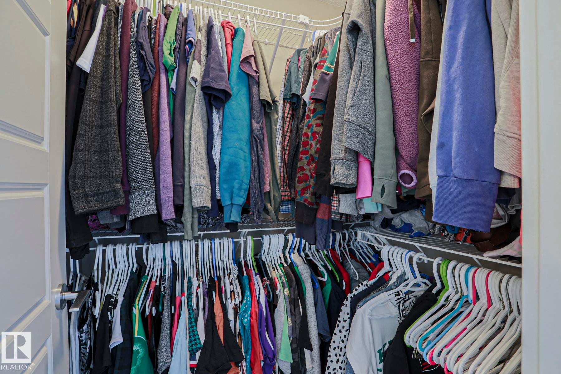 Large walk in closet with plenty of room - 1622 33A Street Nw, Edmonton, AB - Indoor With Storage