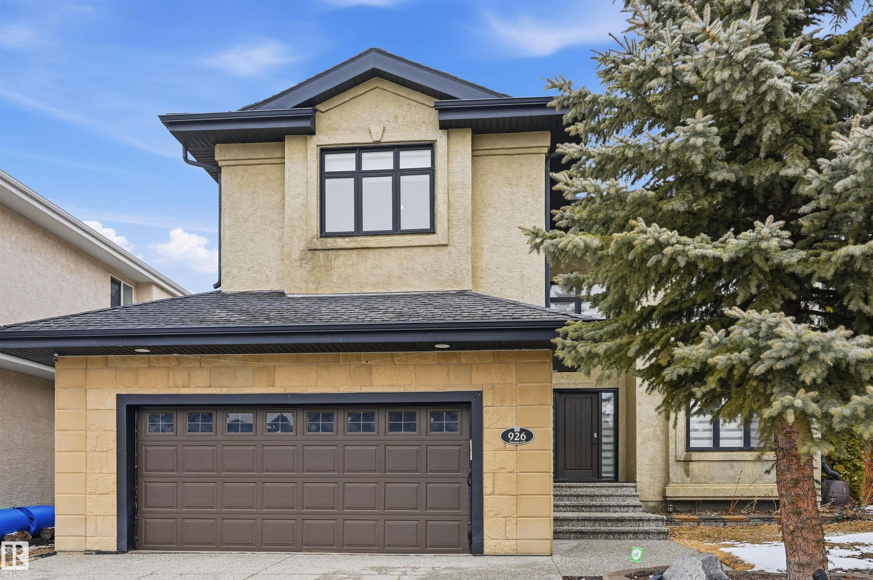 926 Thompson Place, Edmonton, AB - Outdoor