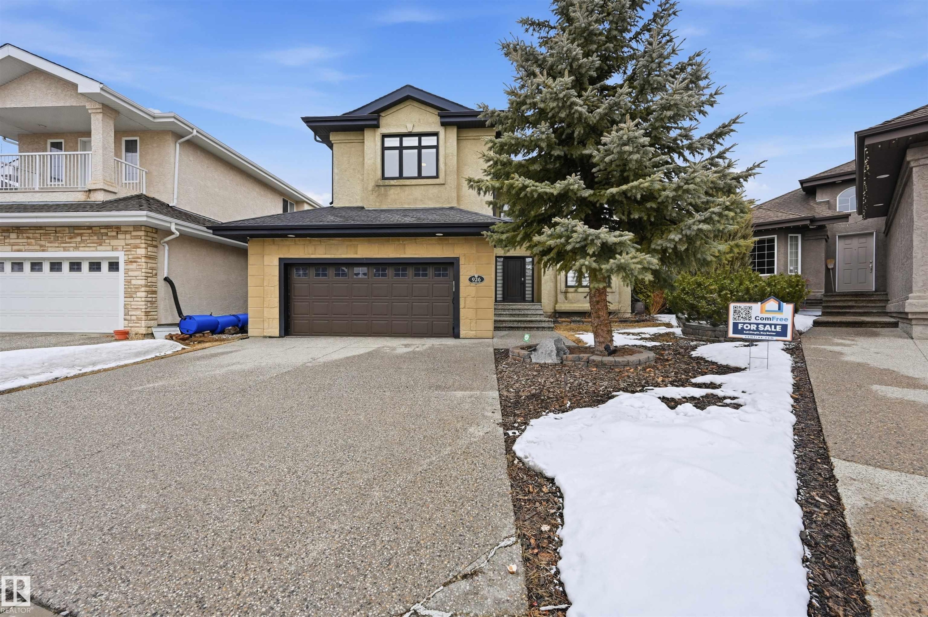 926 Thompson Place, Edmonton, AB - Outdoor With Facade