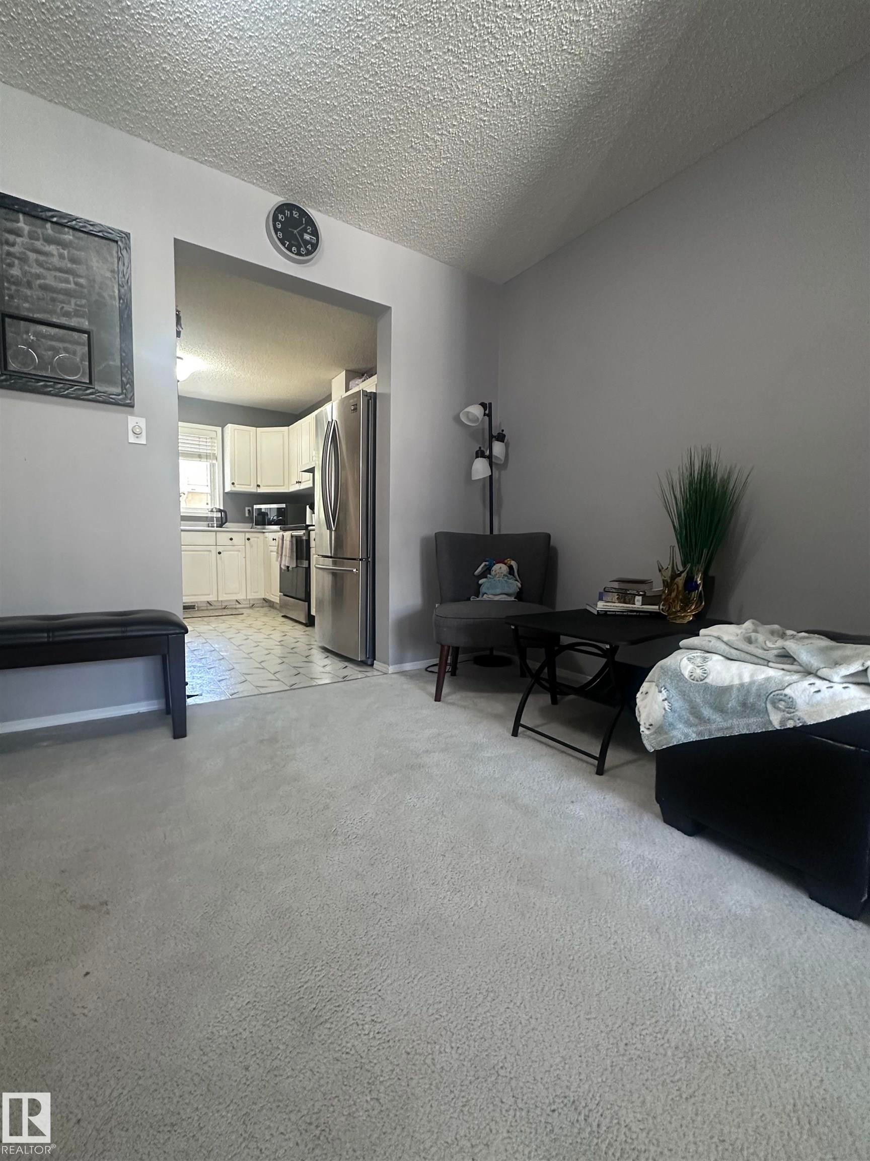 1636 Jamha Road, Edmonton, AB - Indoor