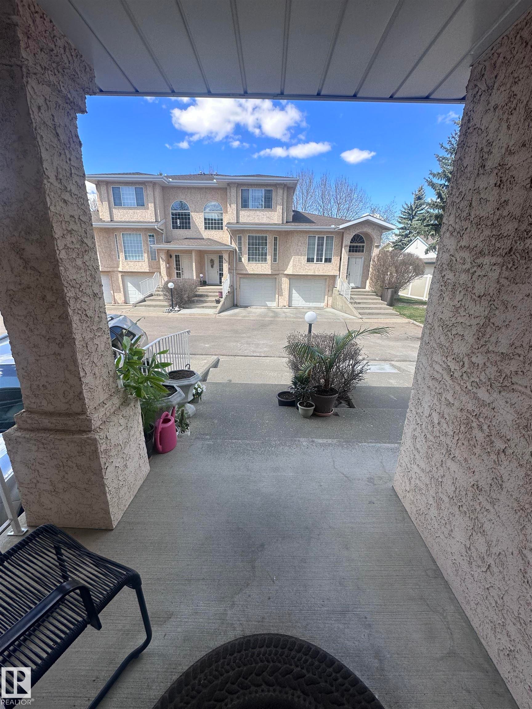 1636 Jamha Road, Edmonton, AB - Outdoor