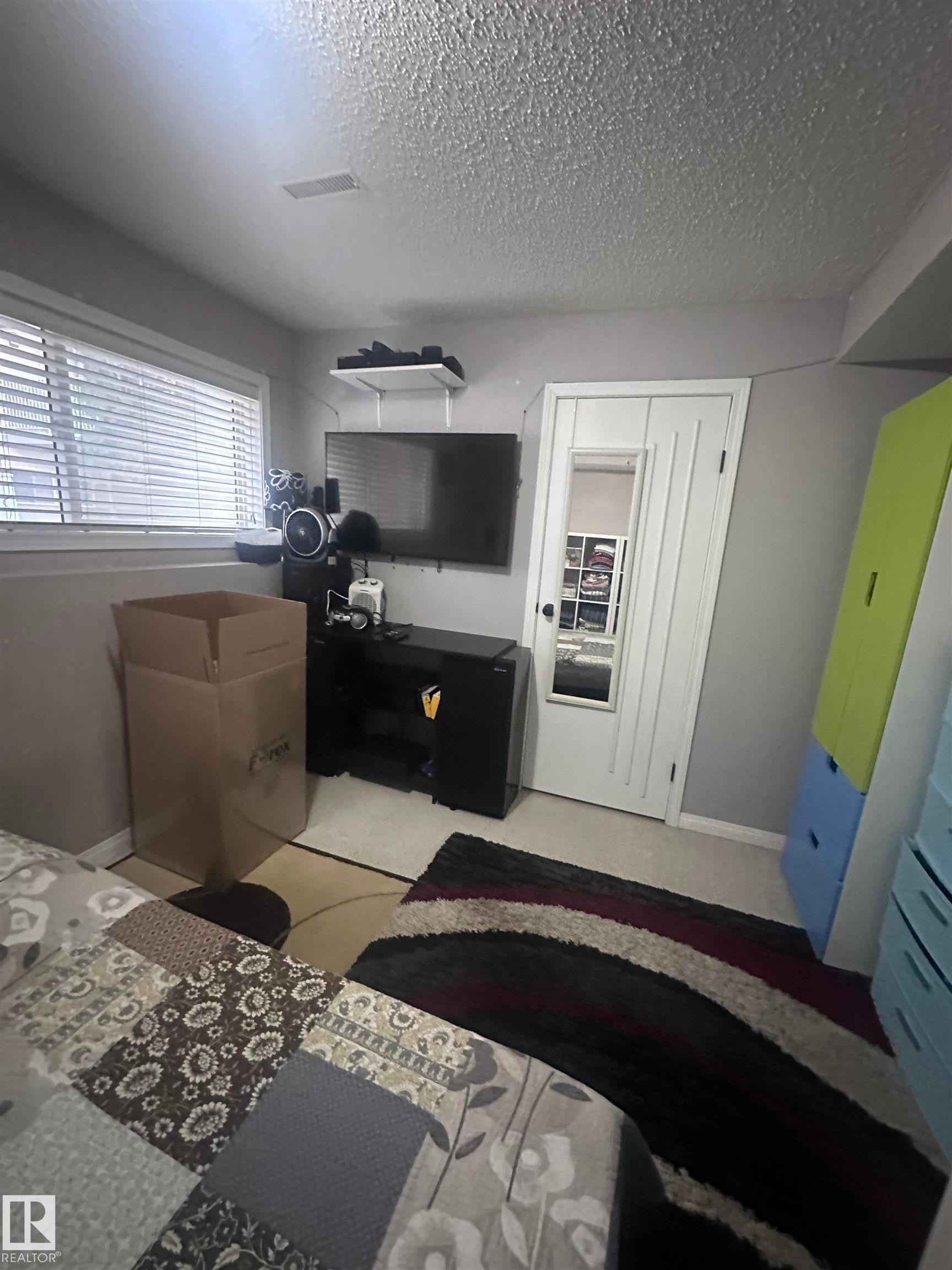 1636 Jamha Road, Edmonton, AB - Indoor Photo Showing Other Room